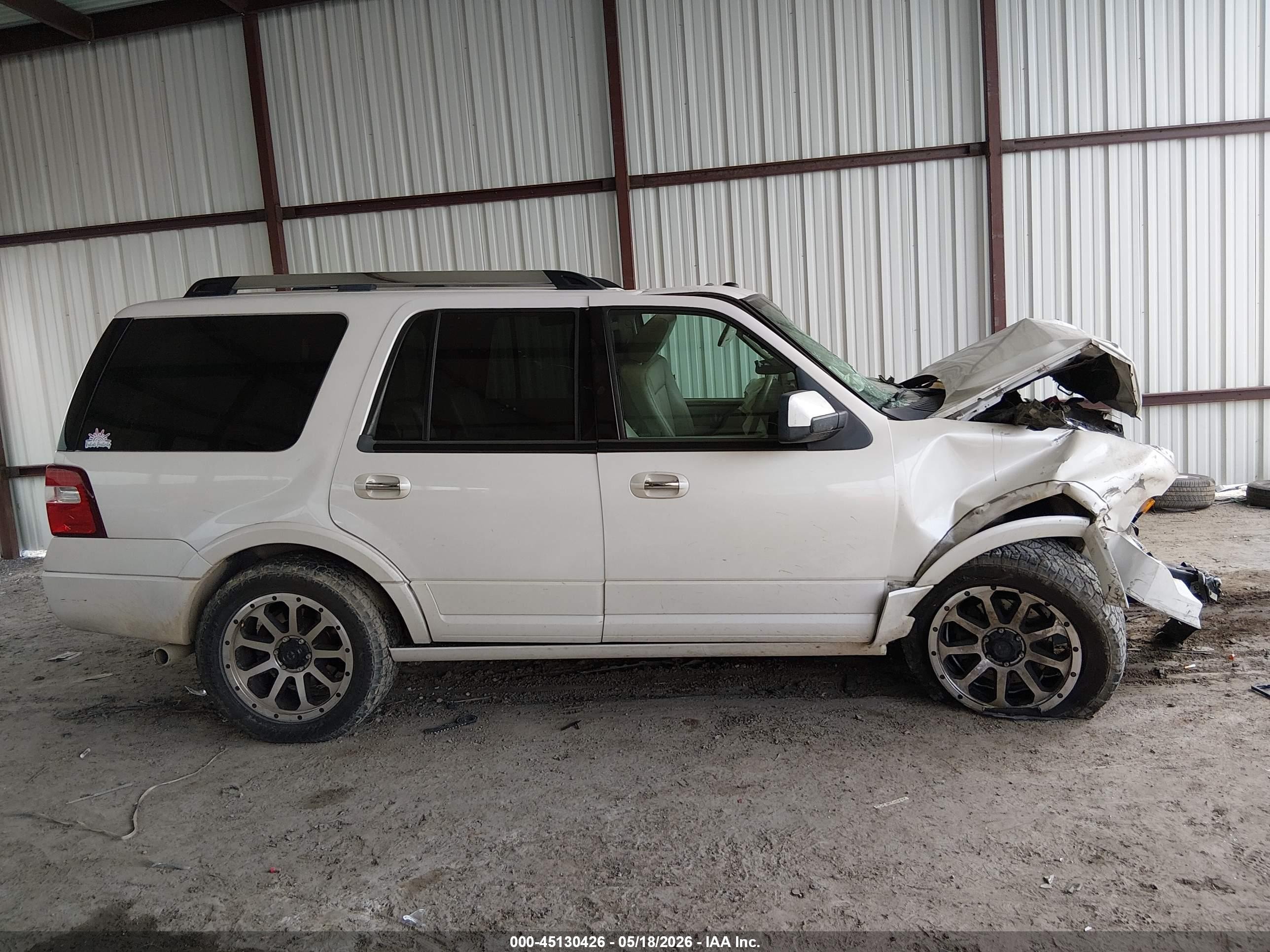 2010 Ford Expedition Limited White vin: 1FMJU1K51AEA00449