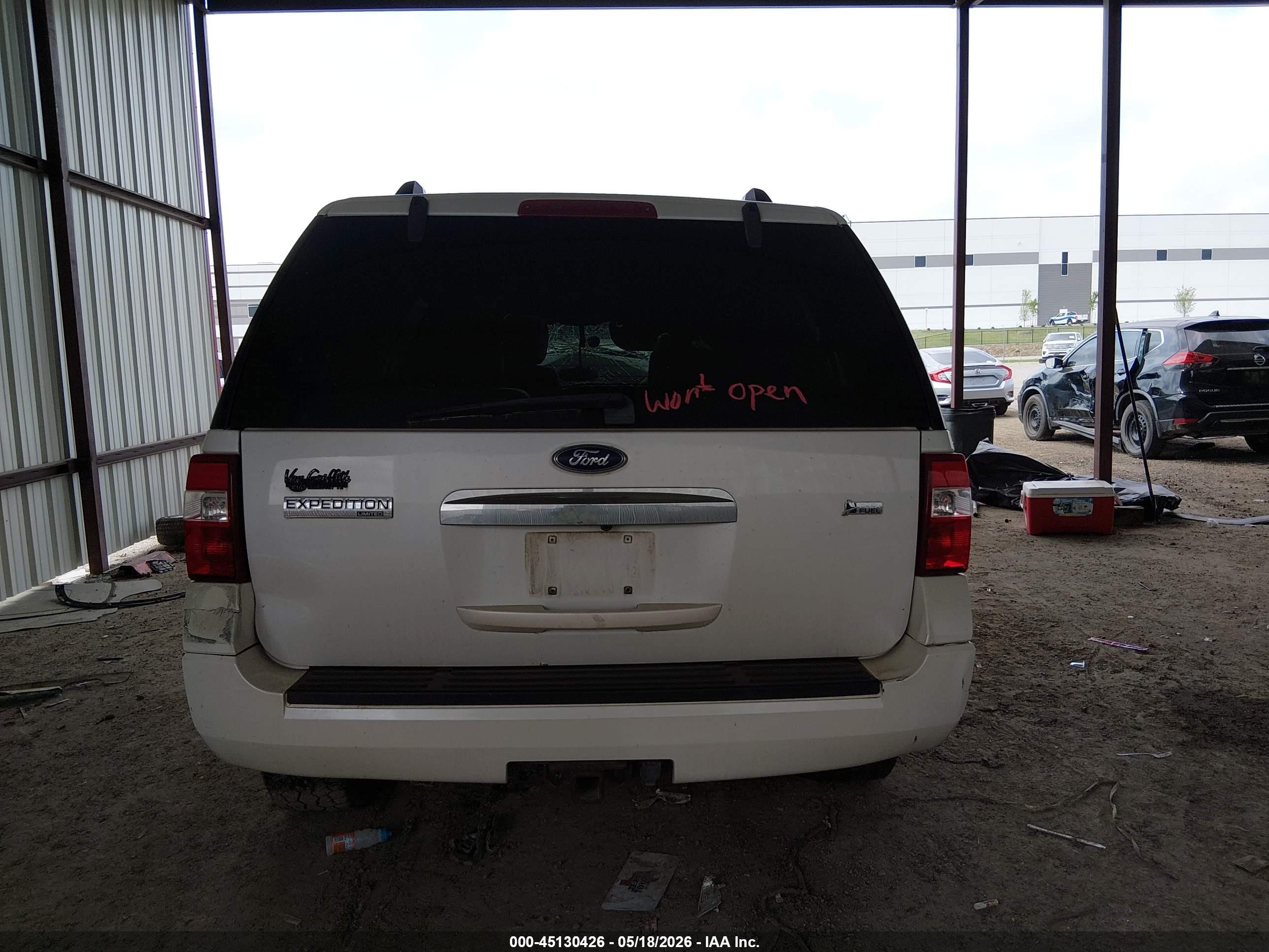 2010 Ford Expedition Limited White vin: 1FMJU1K51AEA00449