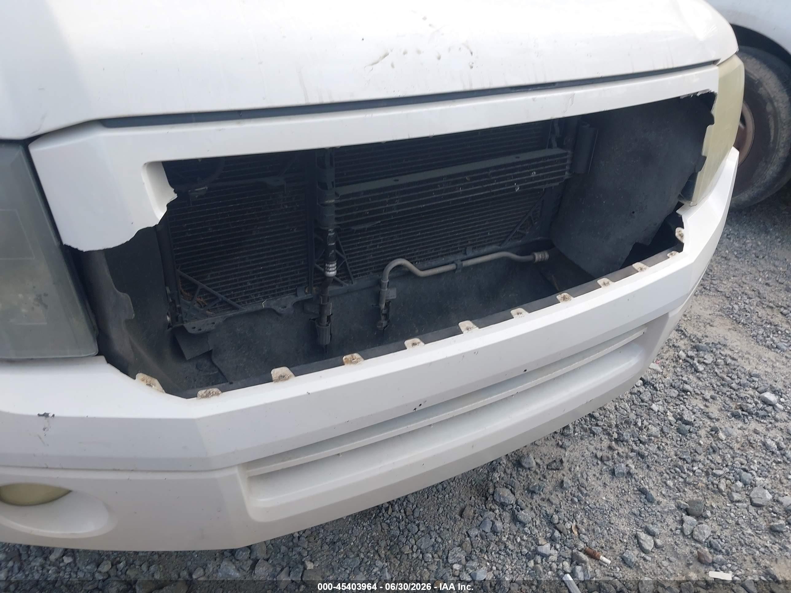 2010 Ford Expedition Limited White vin: 1FMJU1K51AEA93554