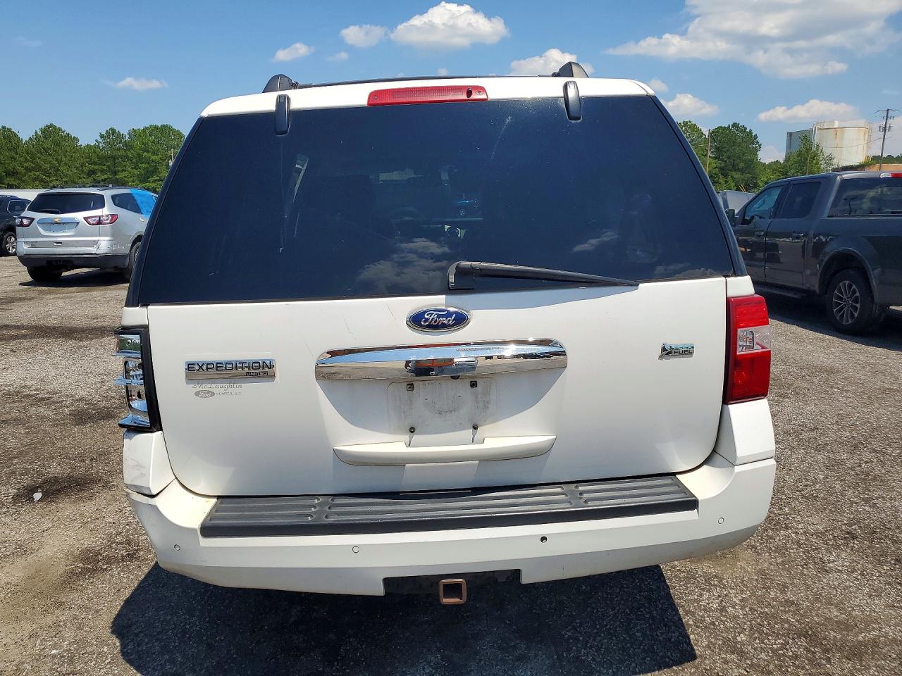 2013 Ford Expedition Limited White vin: 1FMJU1K51DEF41134
