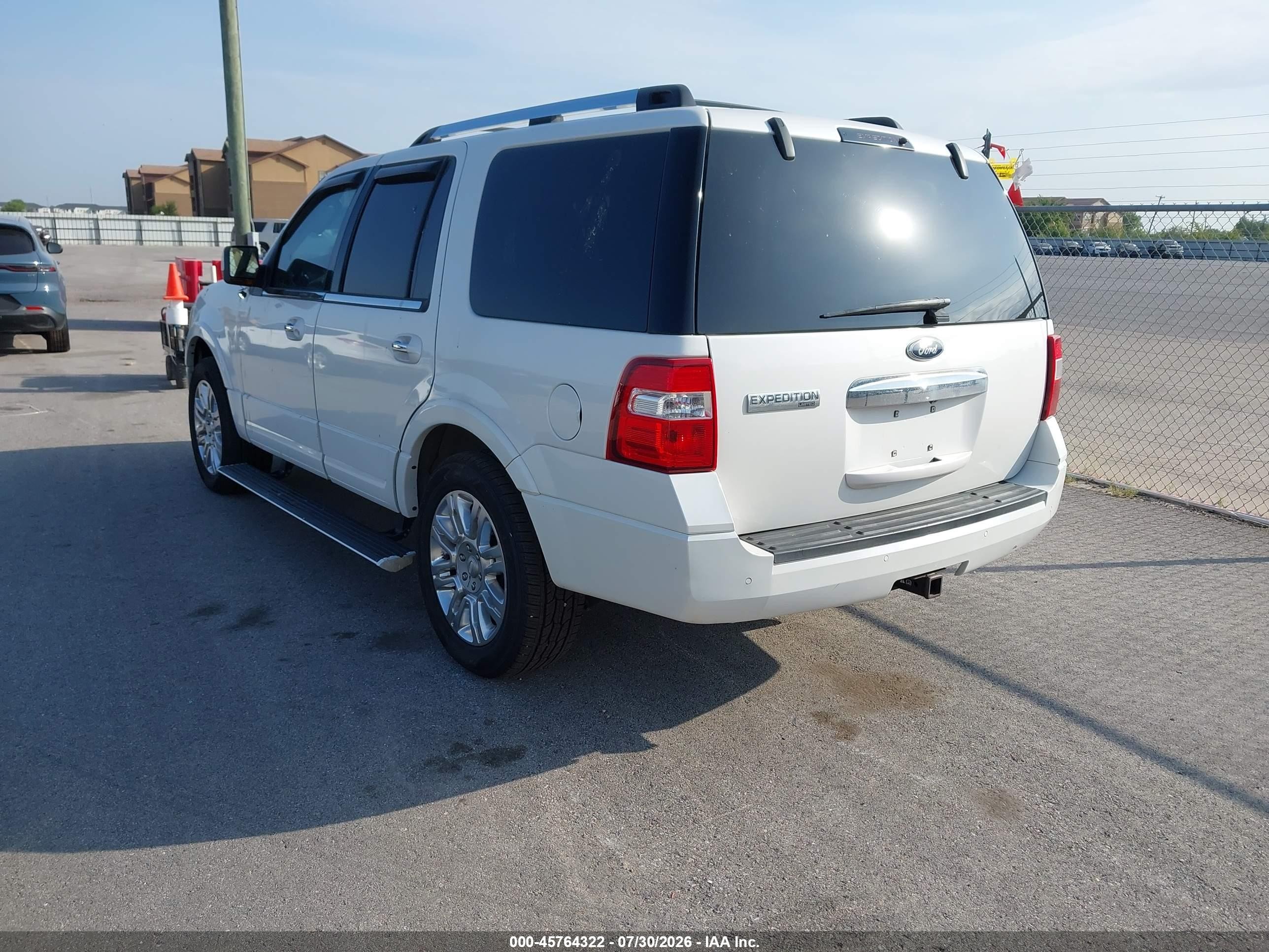 2011 Ford Expedition Limited White vin: 1FMJU1K52BEF01299