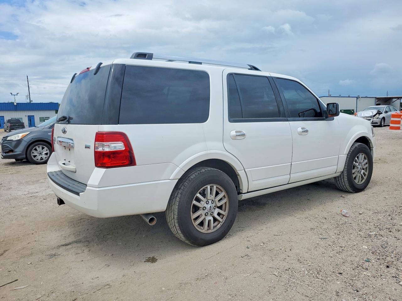 2012 Ford Expedition Limited Белый vin: 1FMJU1K52CEF41206