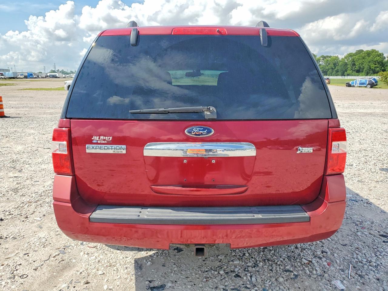 2014 Ford Expedition Limited Red vin: 1FMJU1K52EEF05339