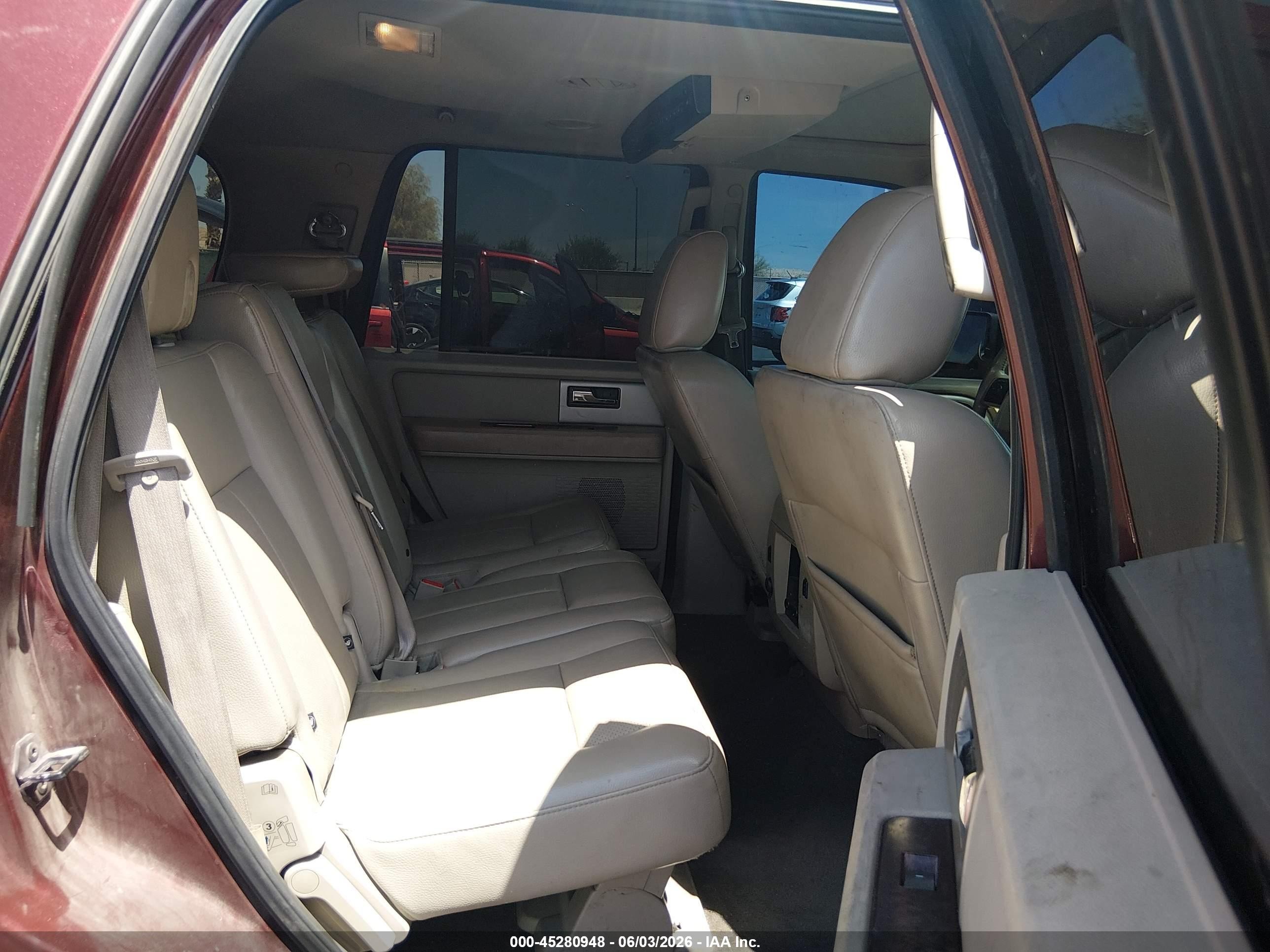 2010 Ford Expedition Limited Red vin: 1FMJU1K53AEA63486