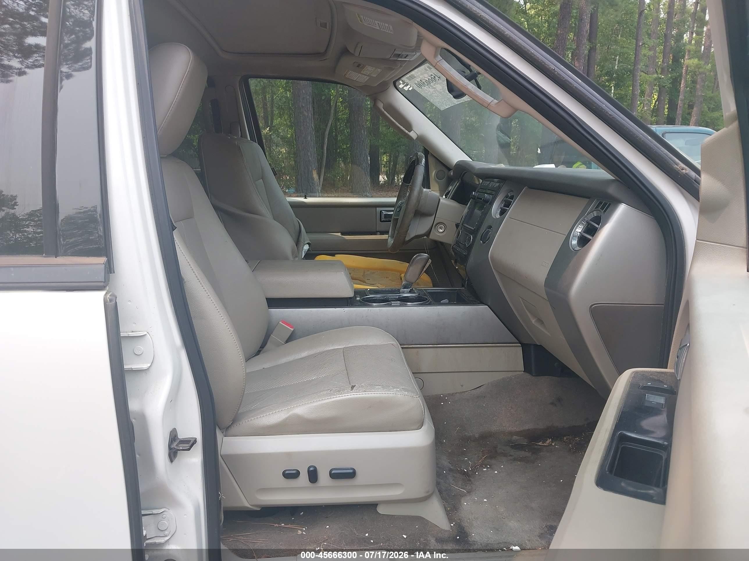 2011 Ford Expedition Limited White vin: 1FMJU1K53BEF29323