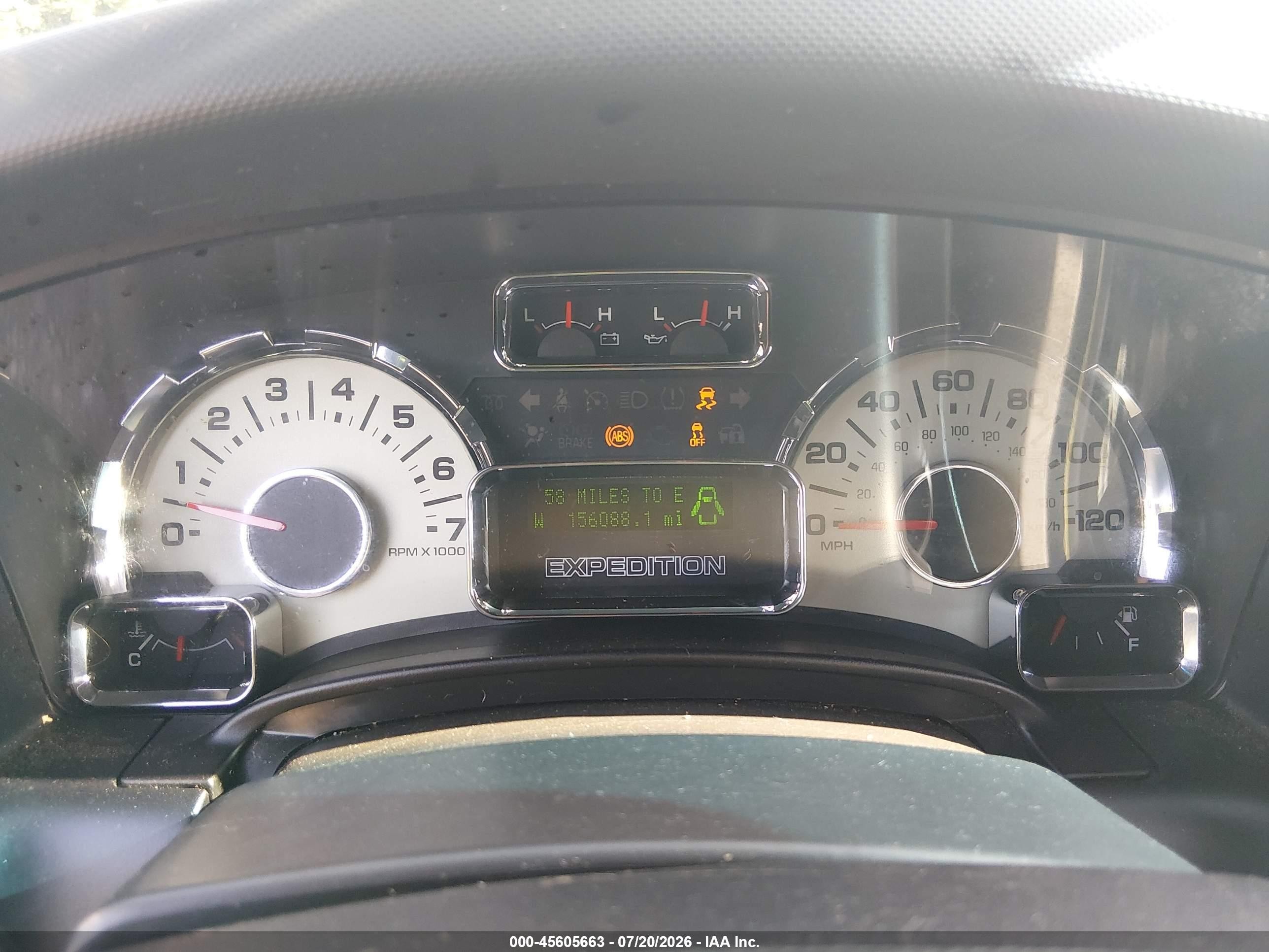2013 Ford Expedition Limited Серебряный vin: 1FMJU1K53DEF11147