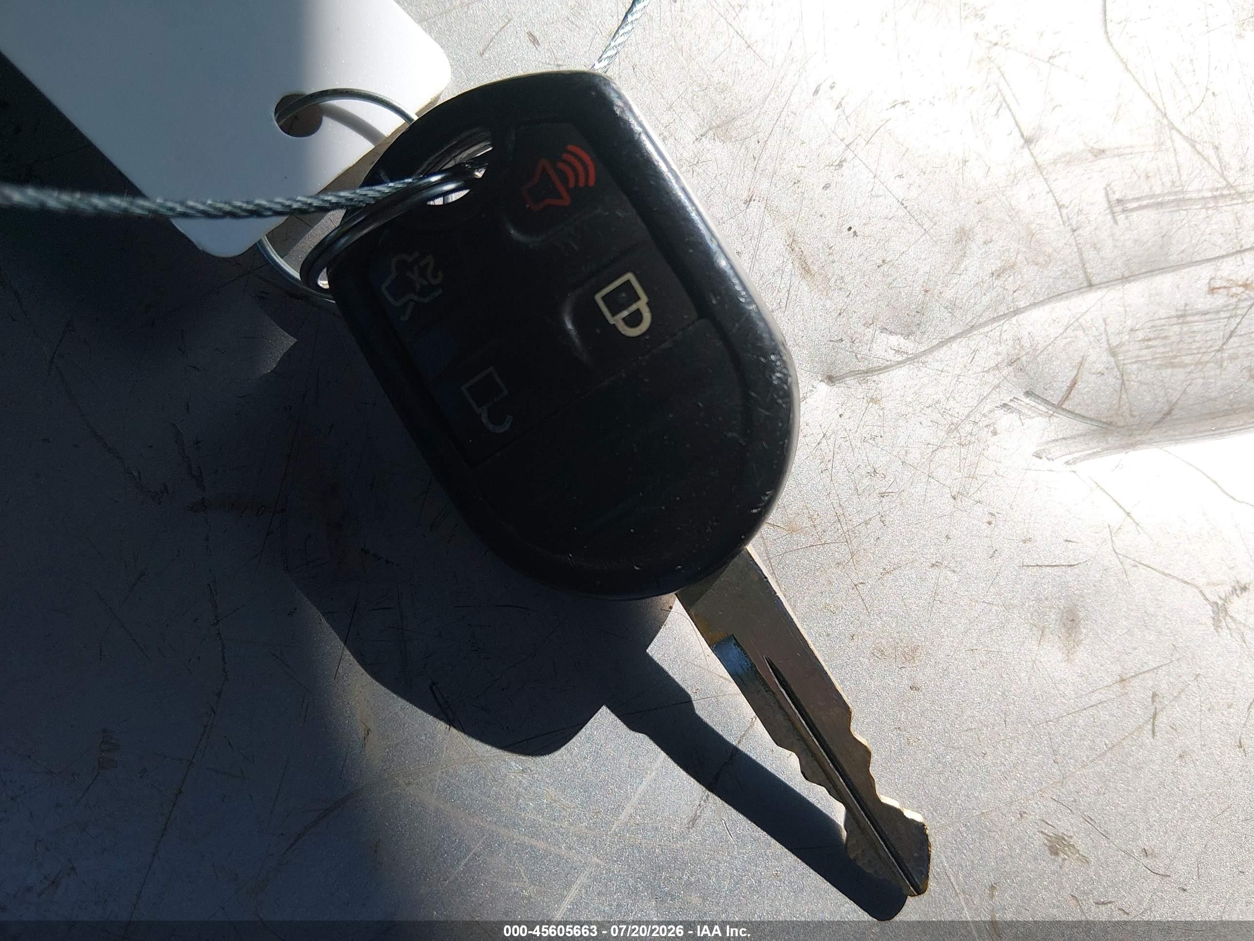 2013 Ford Expedition Limited Серебряный vin: 1FMJU1K53DEF11147