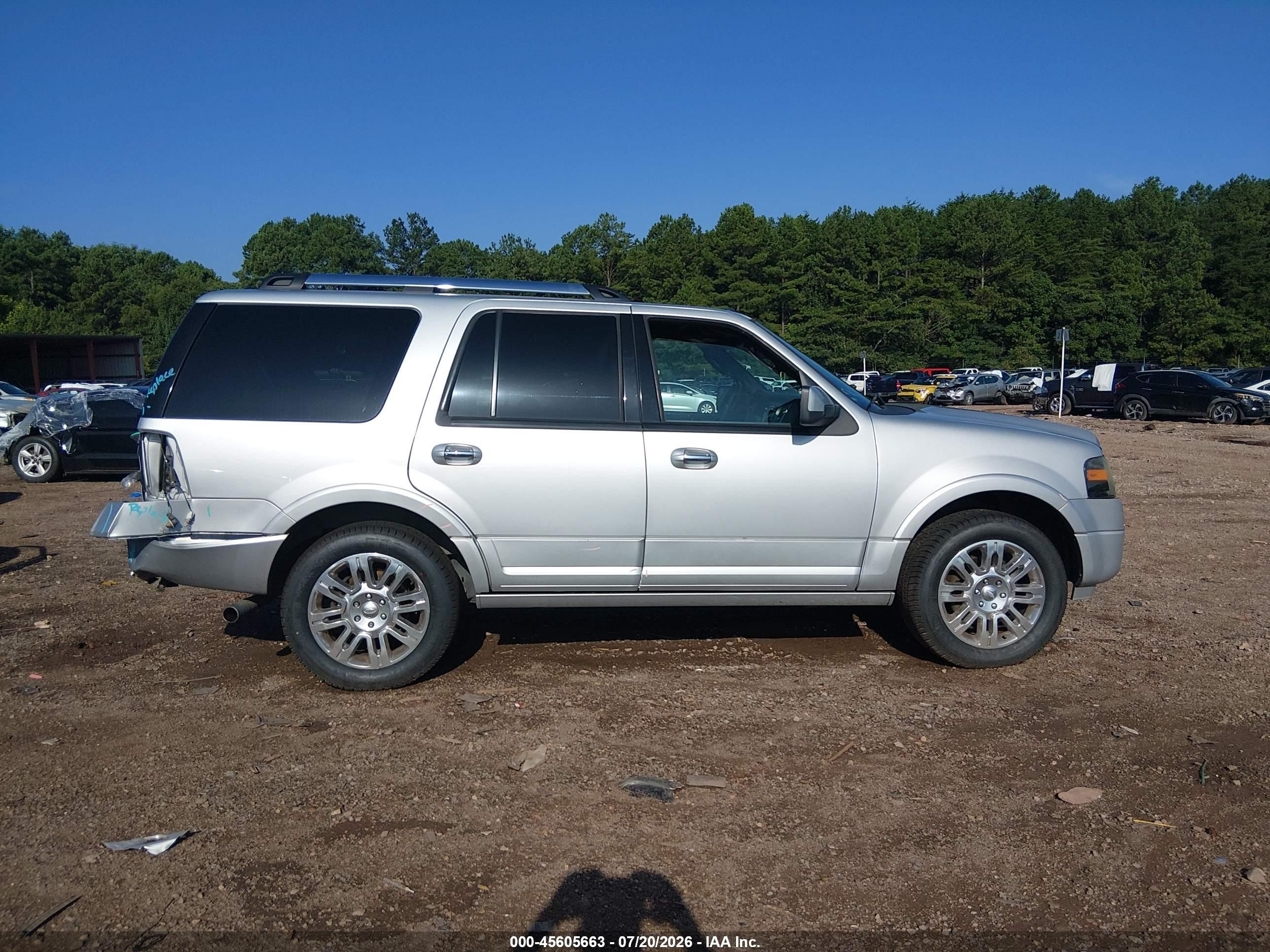 2013 Ford Expedition Limited Серебряный vin: 1FMJU1K53DEF11147