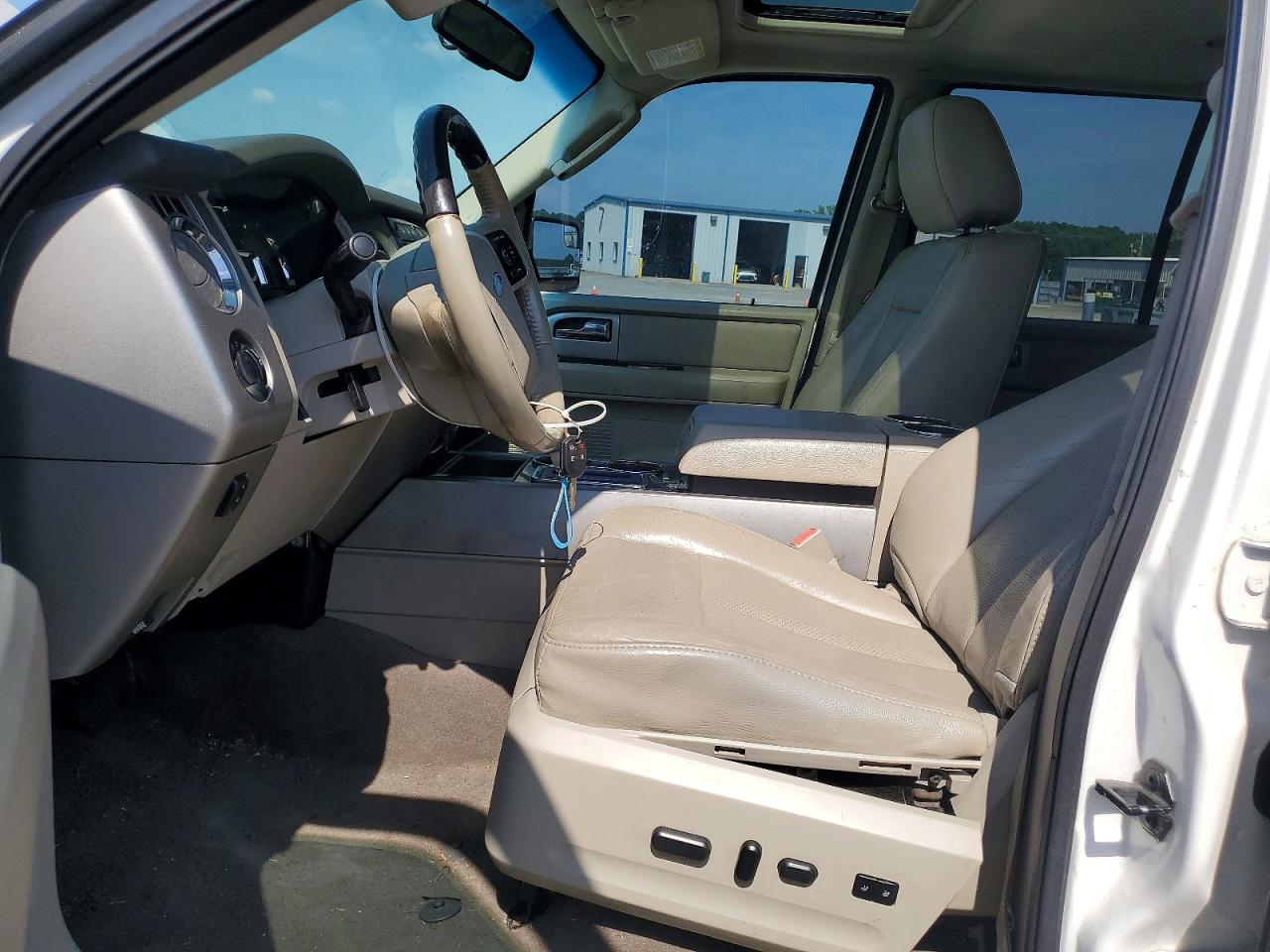 2012 Ford Expedition Limited White vin: 1FMJU1K54CEF15450