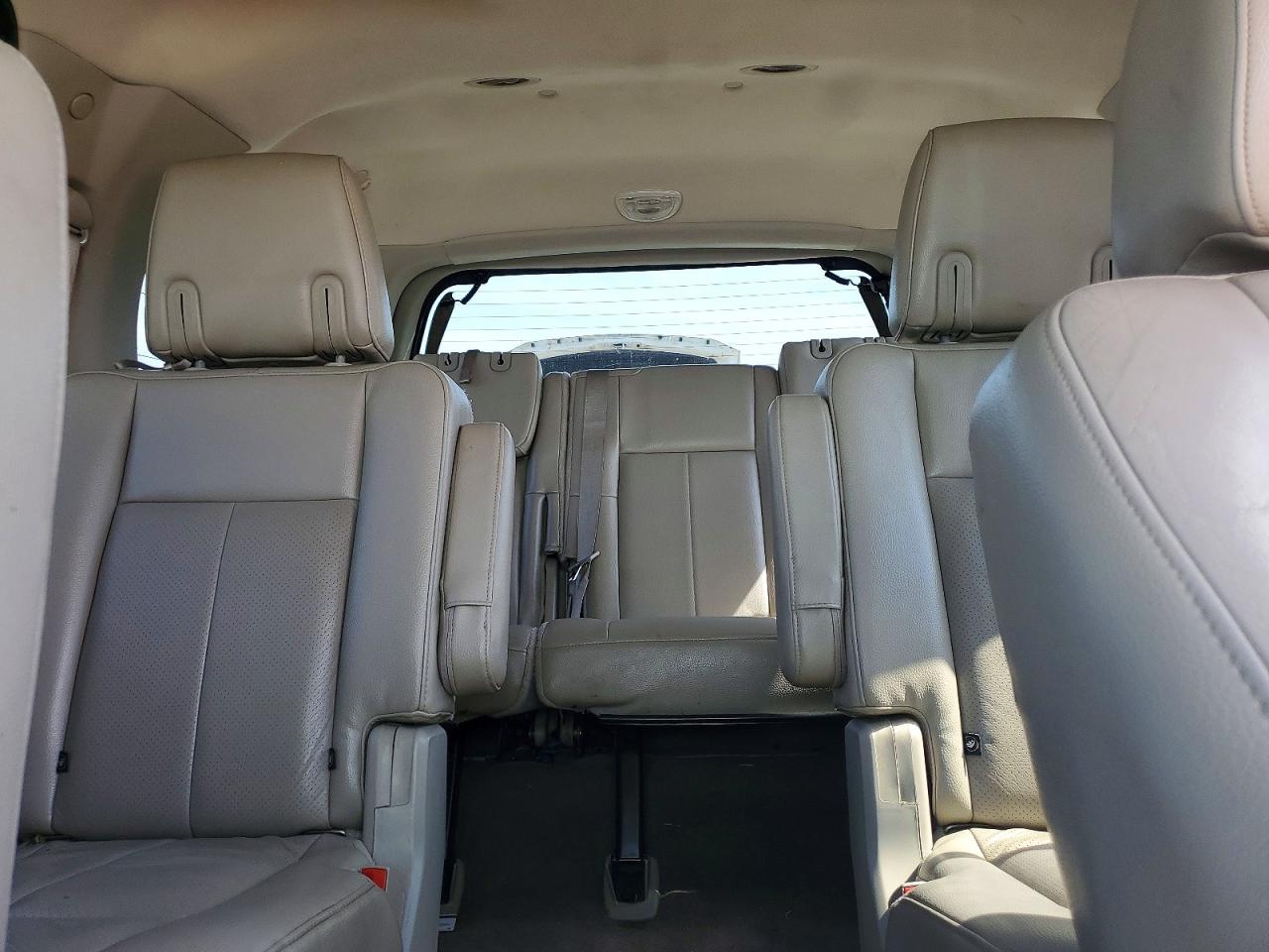 2012 Ford Expedition Limited White vin: 1FMJU1K54CEF15450