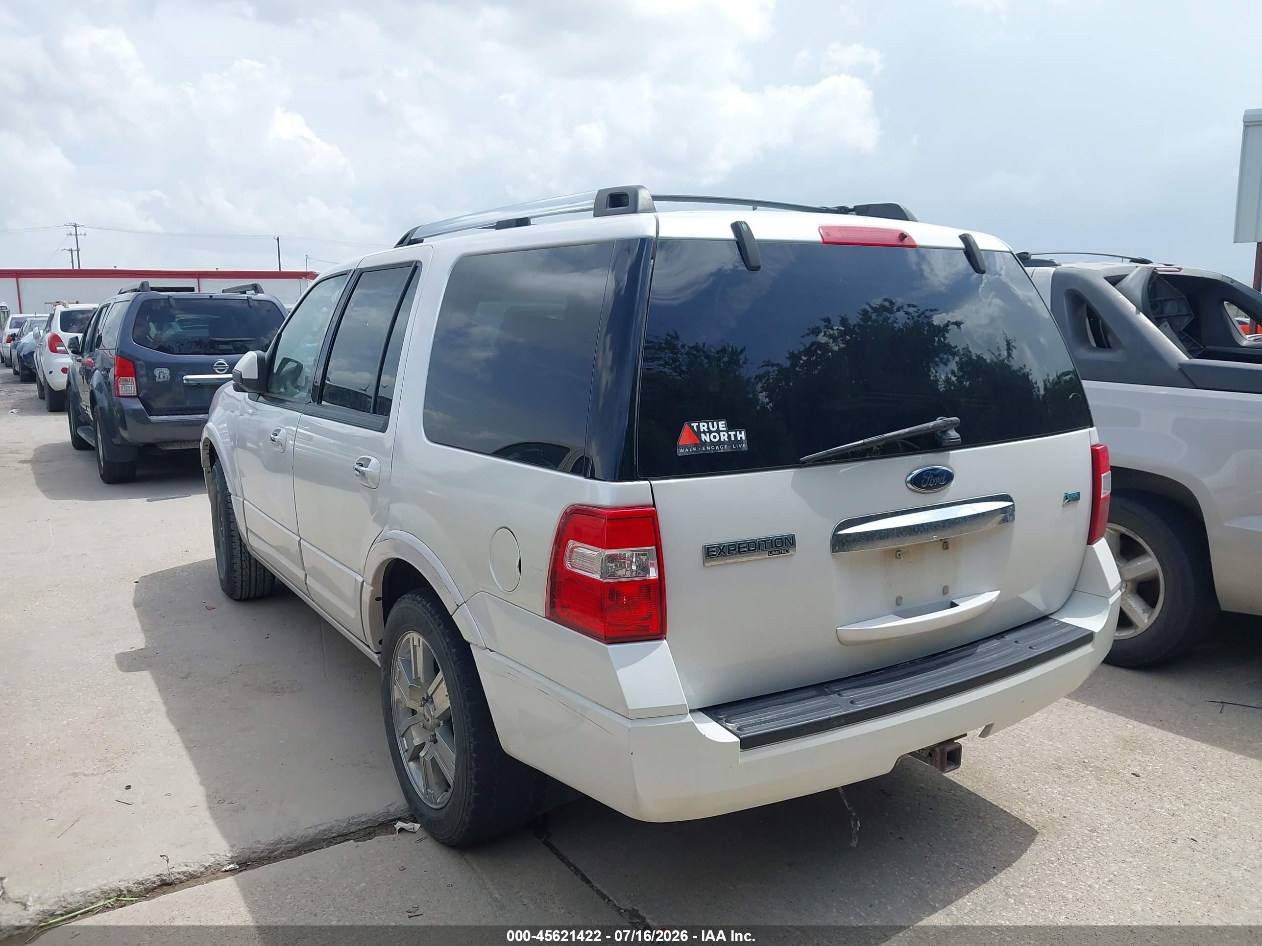 2010 Ford Expedition Limited Белый vin: 1FMJU1K55AEA20512