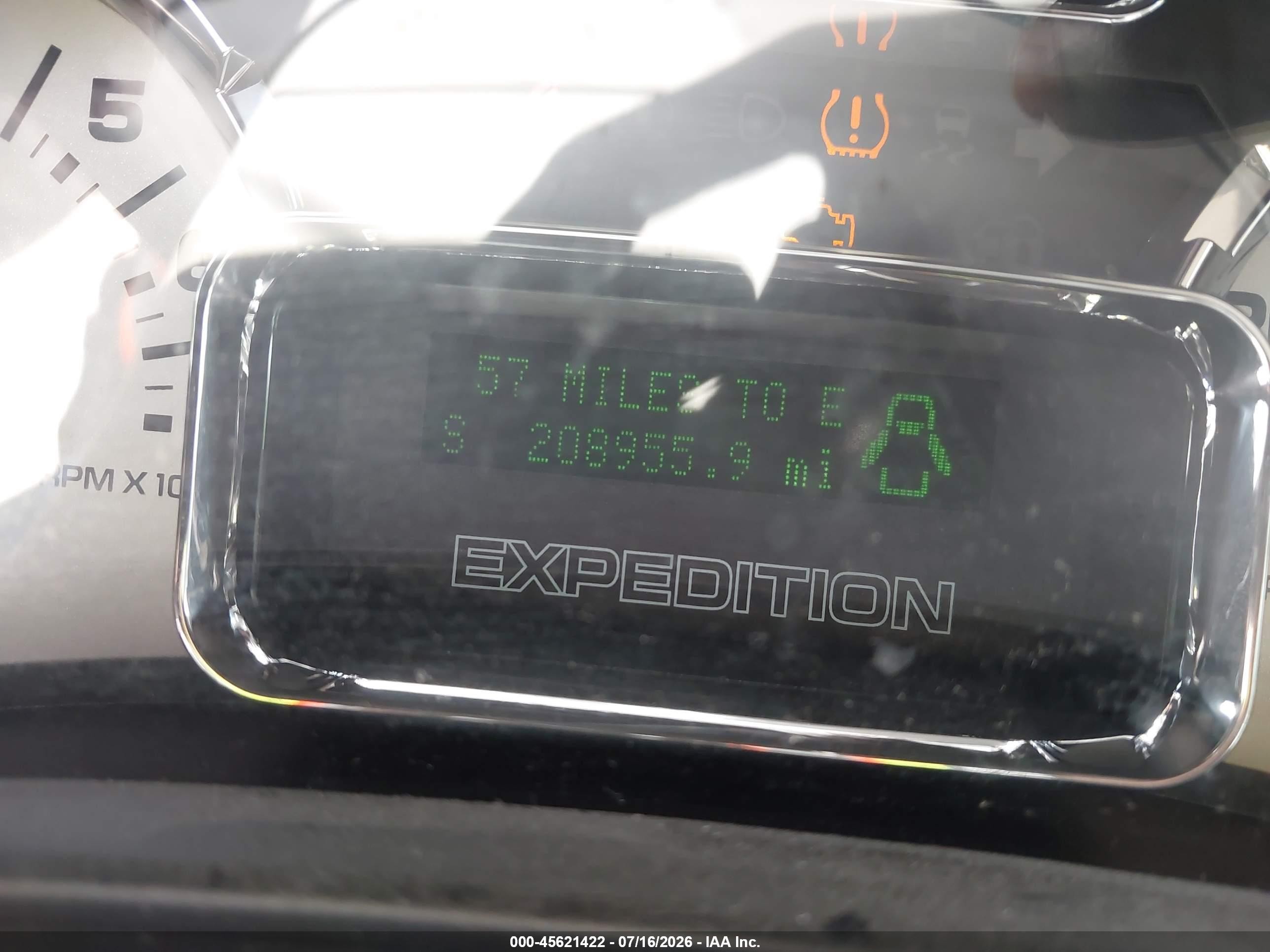 2010 Ford Expedition Limited Белый vin: 1FMJU1K55AEA20512