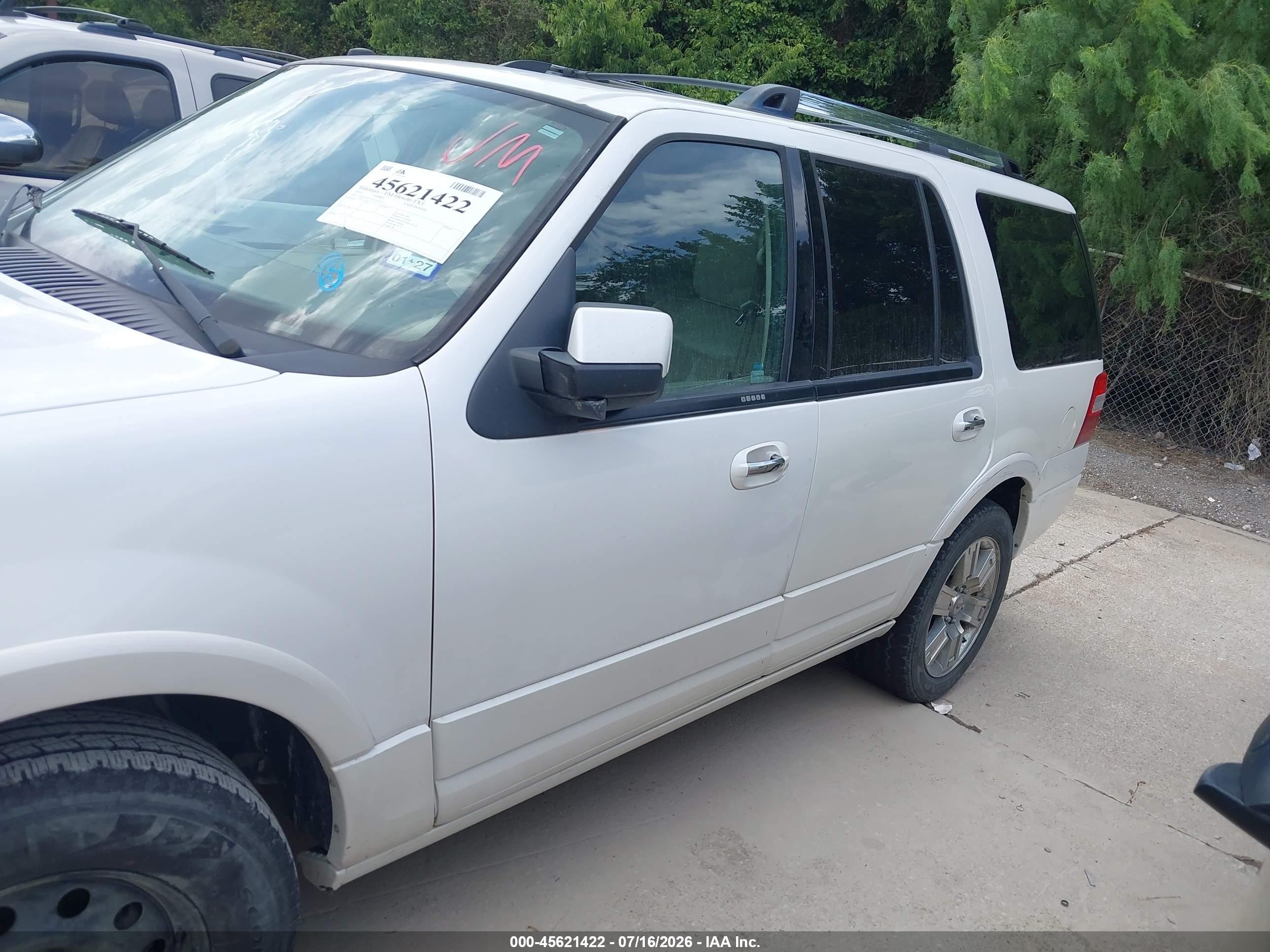 2010 Ford Expedition Limited Белый vin: 1FMJU1K55AEA20512