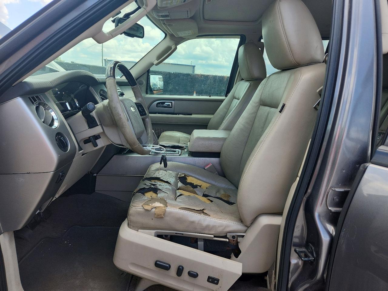 2013 Ford Expedition Limited Gray vin: 1FMJU1K55DEF46028