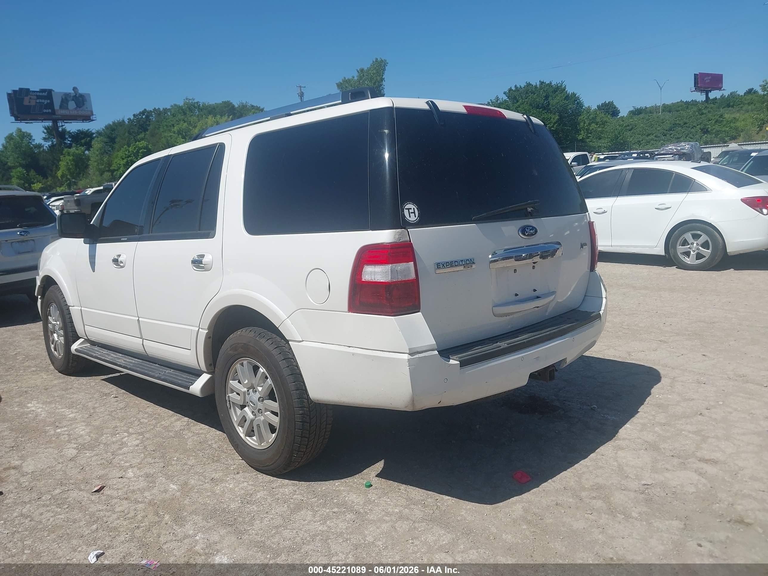 2014 Ford Expedition Limited White vin: 1FMJU1K55EEF47682