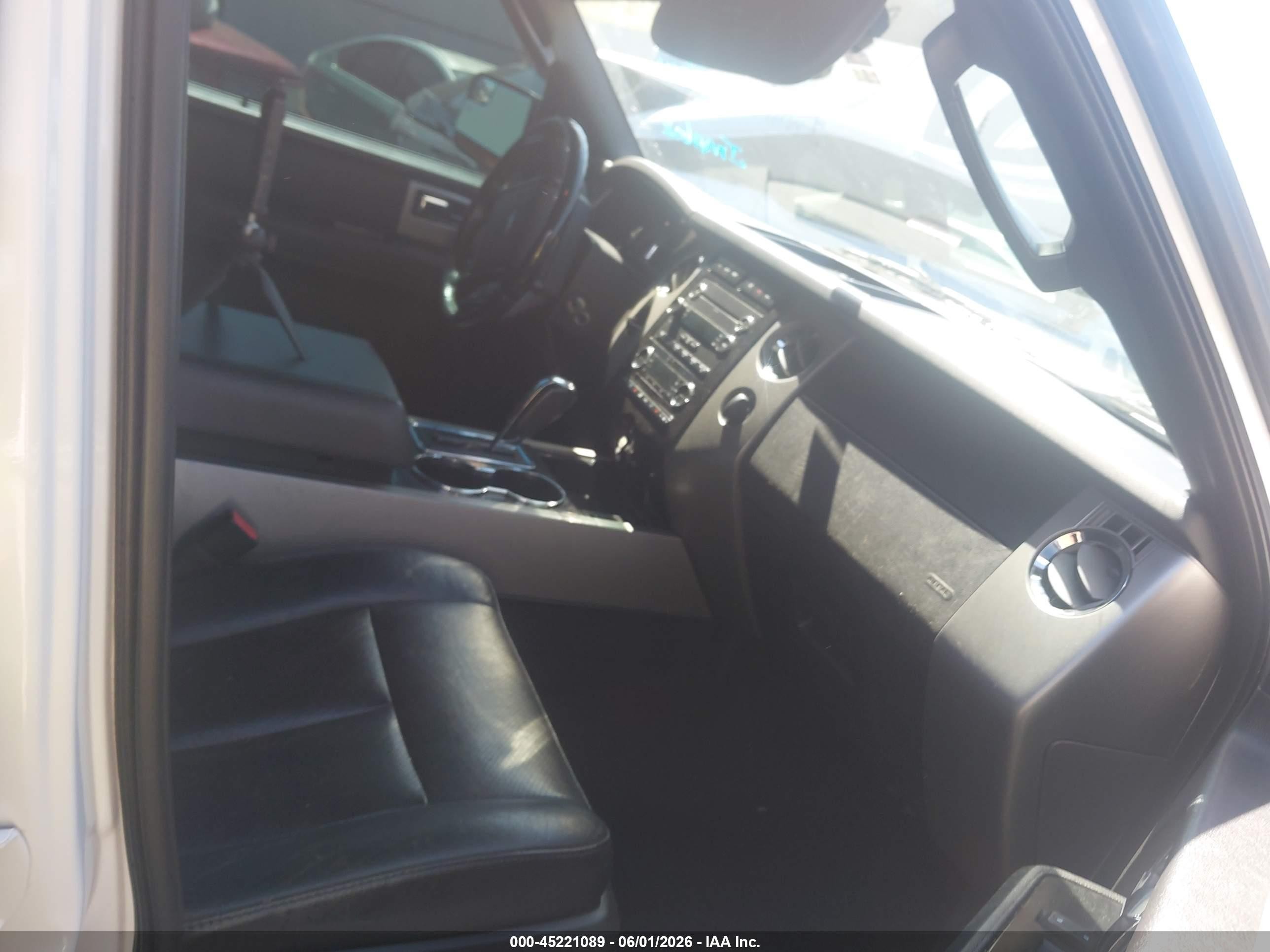 2014 Ford Expedition Limited White vin: 1FMJU1K55EEF47682