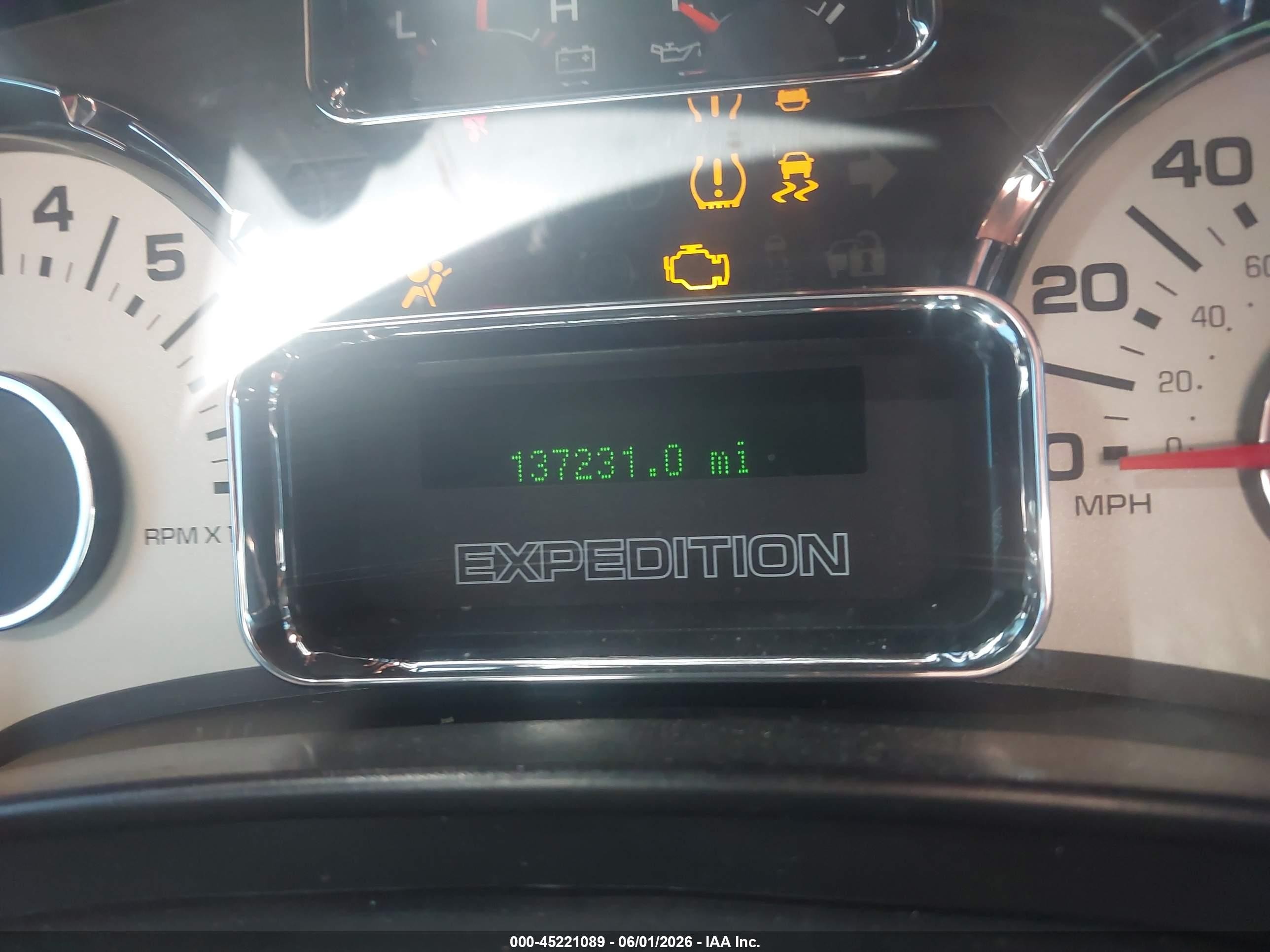 2014 Ford Expedition Limited White vin: 1FMJU1K55EEF47682