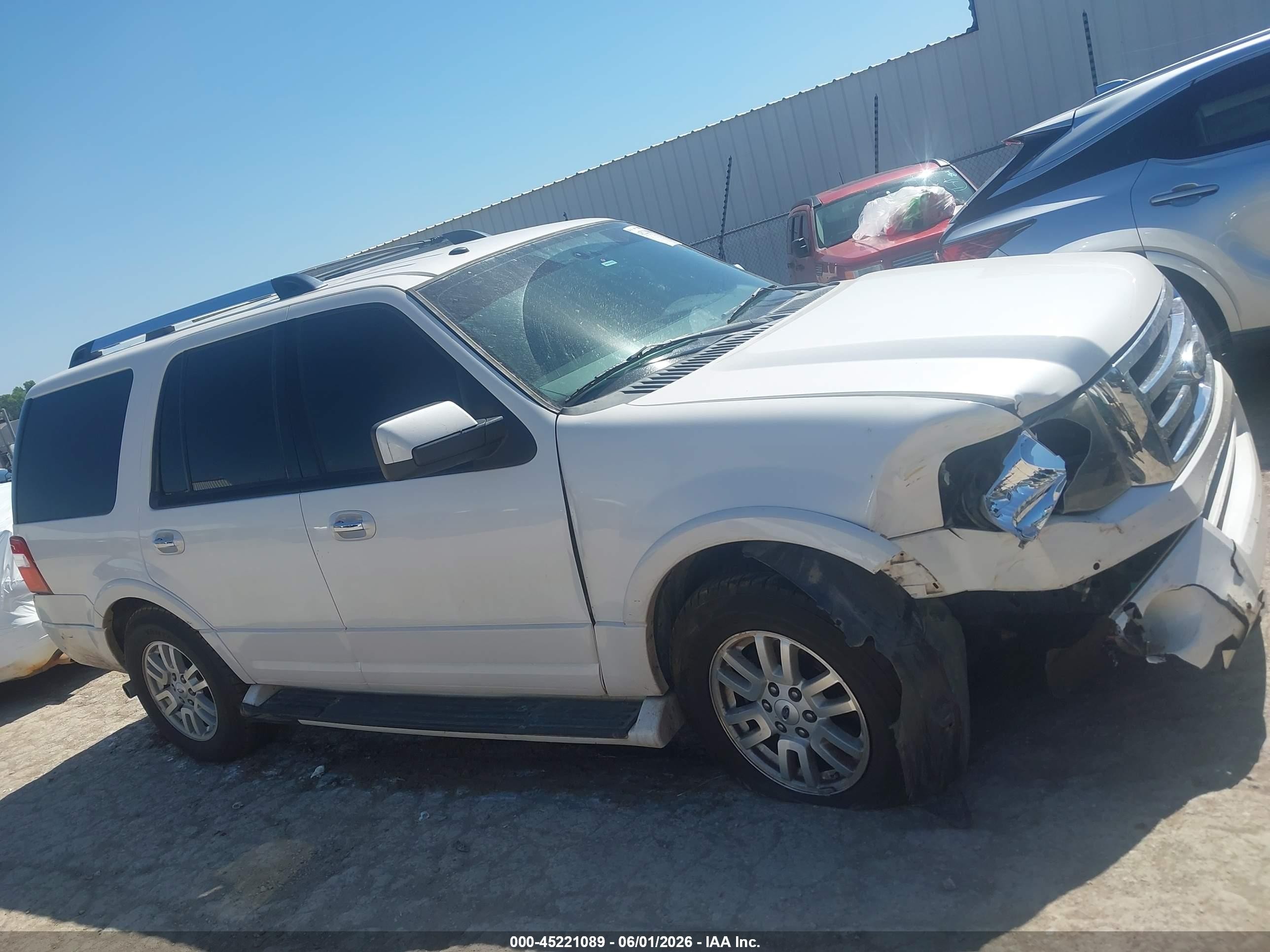 2014 Ford Expedition Limited White vin: 1FMJU1K55EEF47682