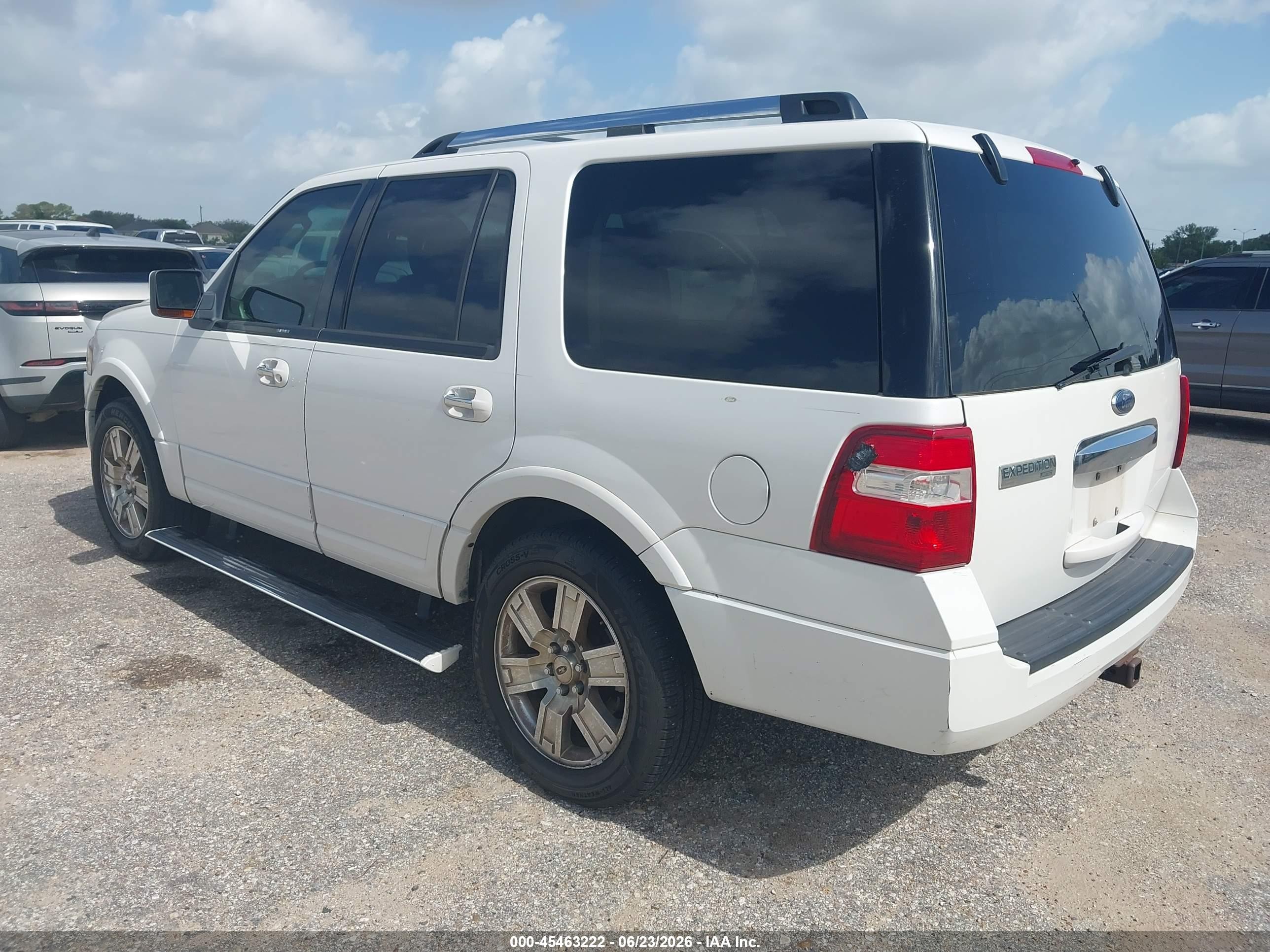 2010 Ford Expedition Limited Белый vin: 1FMJU1K56AEA54264