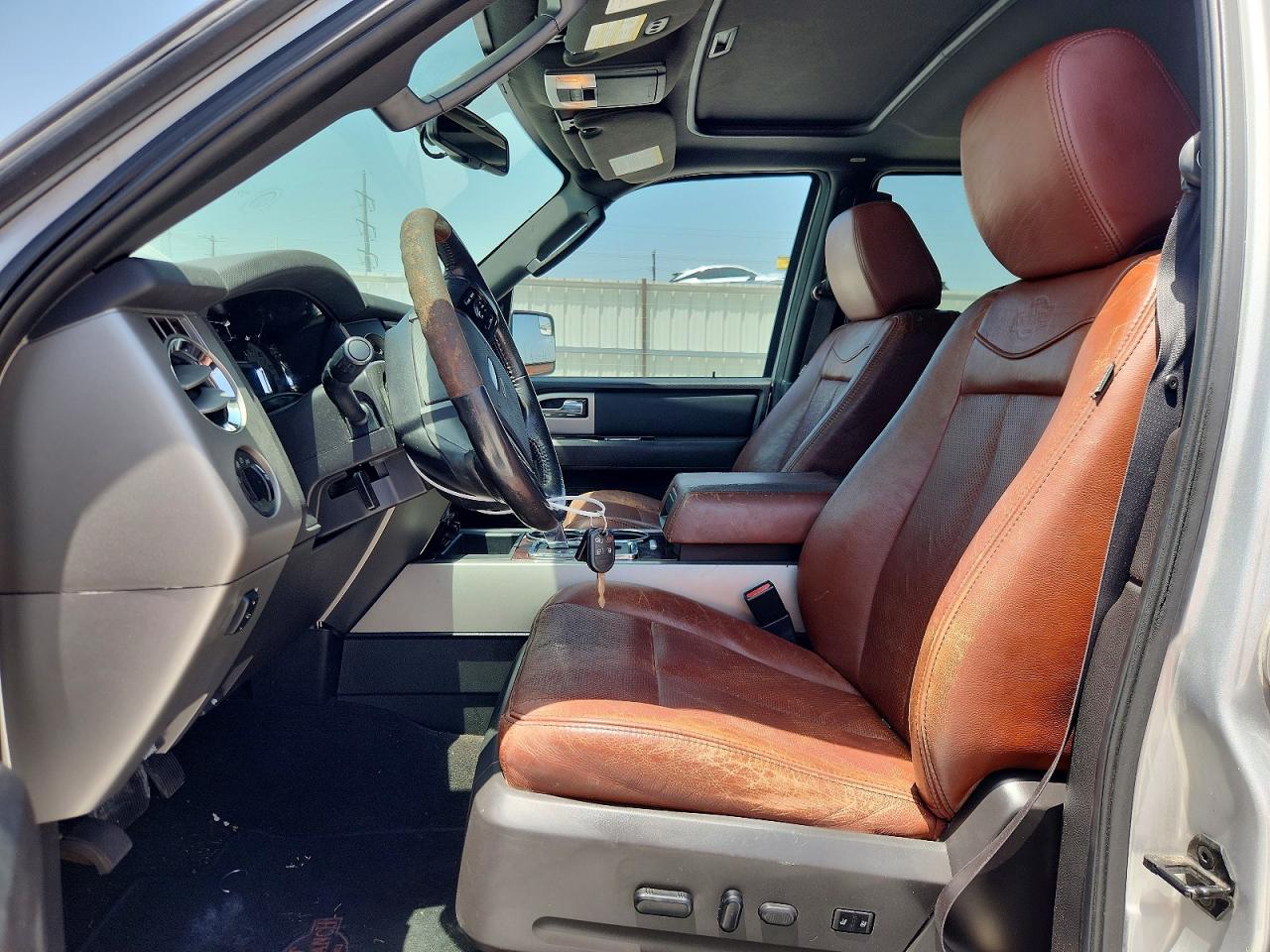 2014 Ford Expedition Silver vin: 1FMJU1K56EEF62563