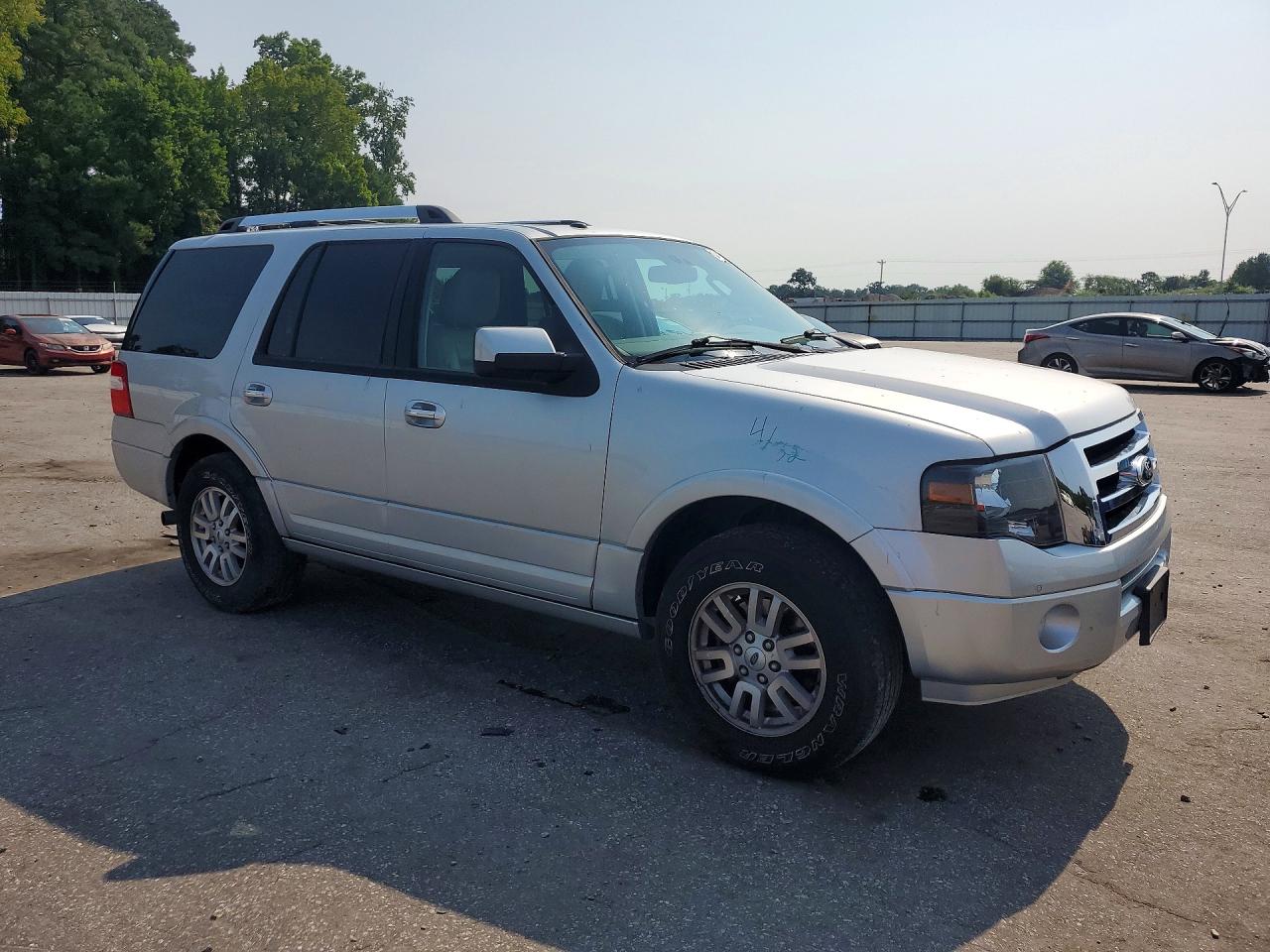 2012 Ford Expedition Limited Silver vin: 1FMJU1K57CEF33067