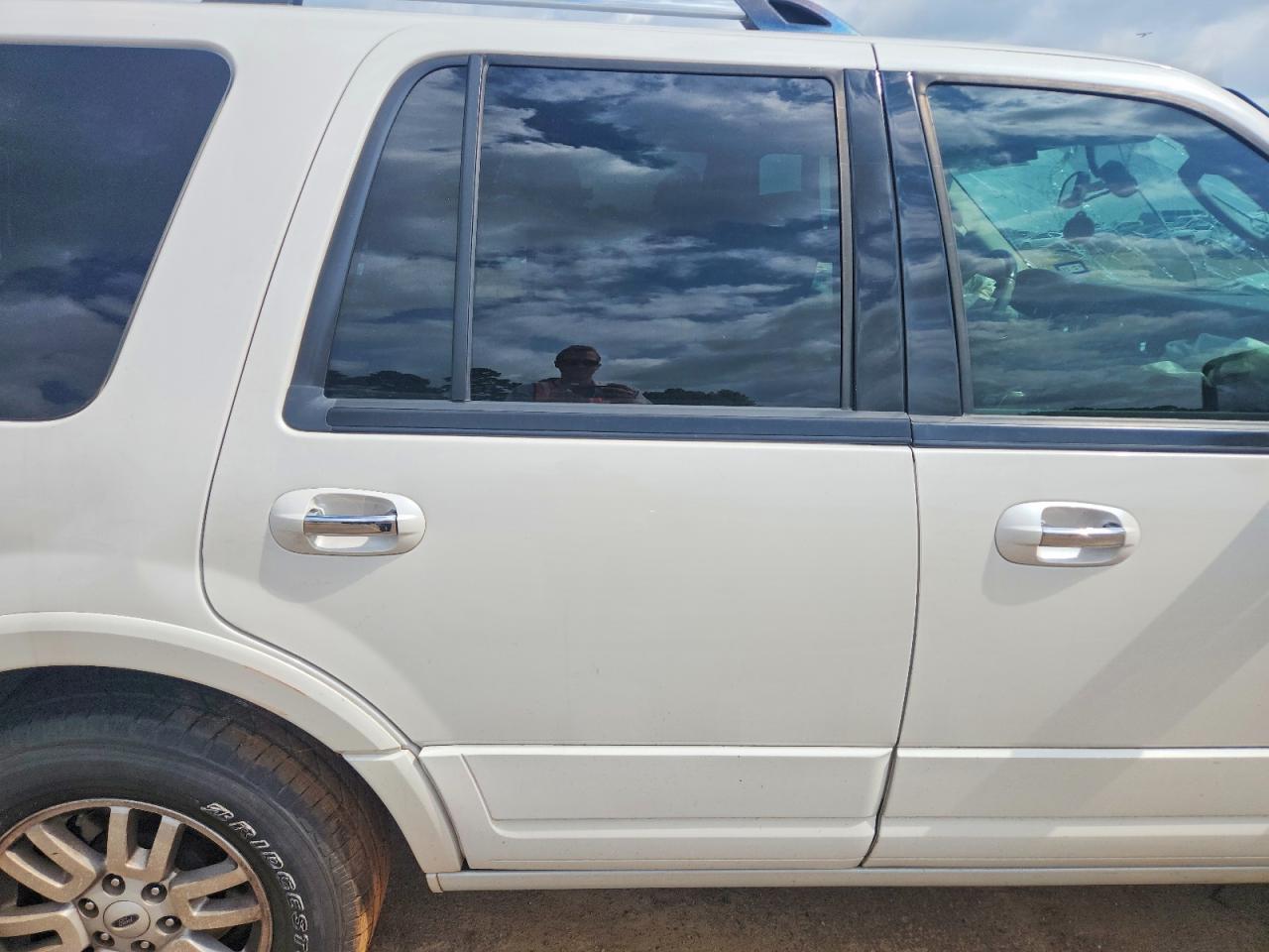 2012 Ford Expedition Limited White vin: 1FMJU1K58CEF15435