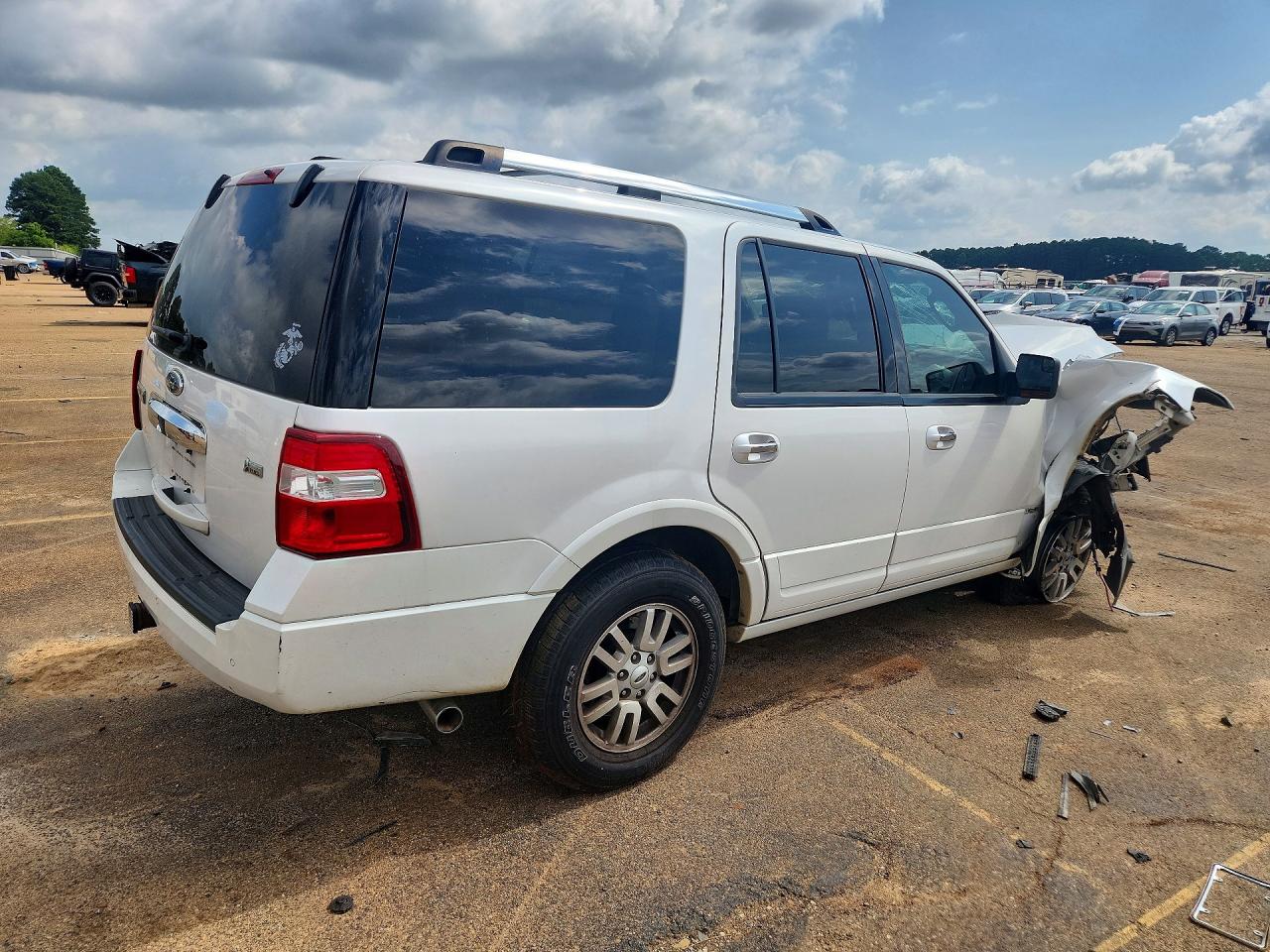 2012 Ford Expedition Limited White vin: 1FMJU1K58CEF15435