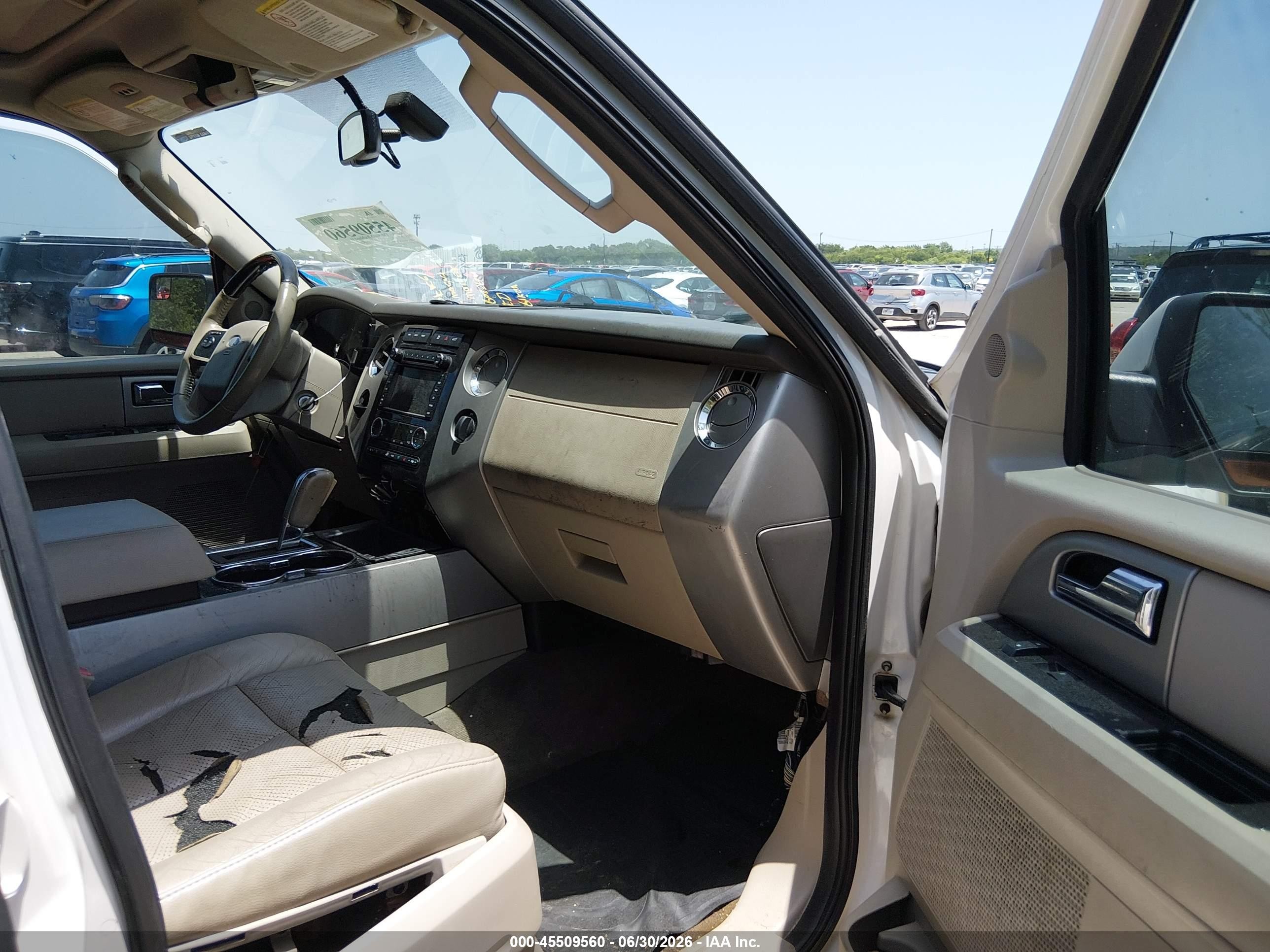 2013 Ford Expedition Limited Champagne vin: 1FMJU1K58DEF05666