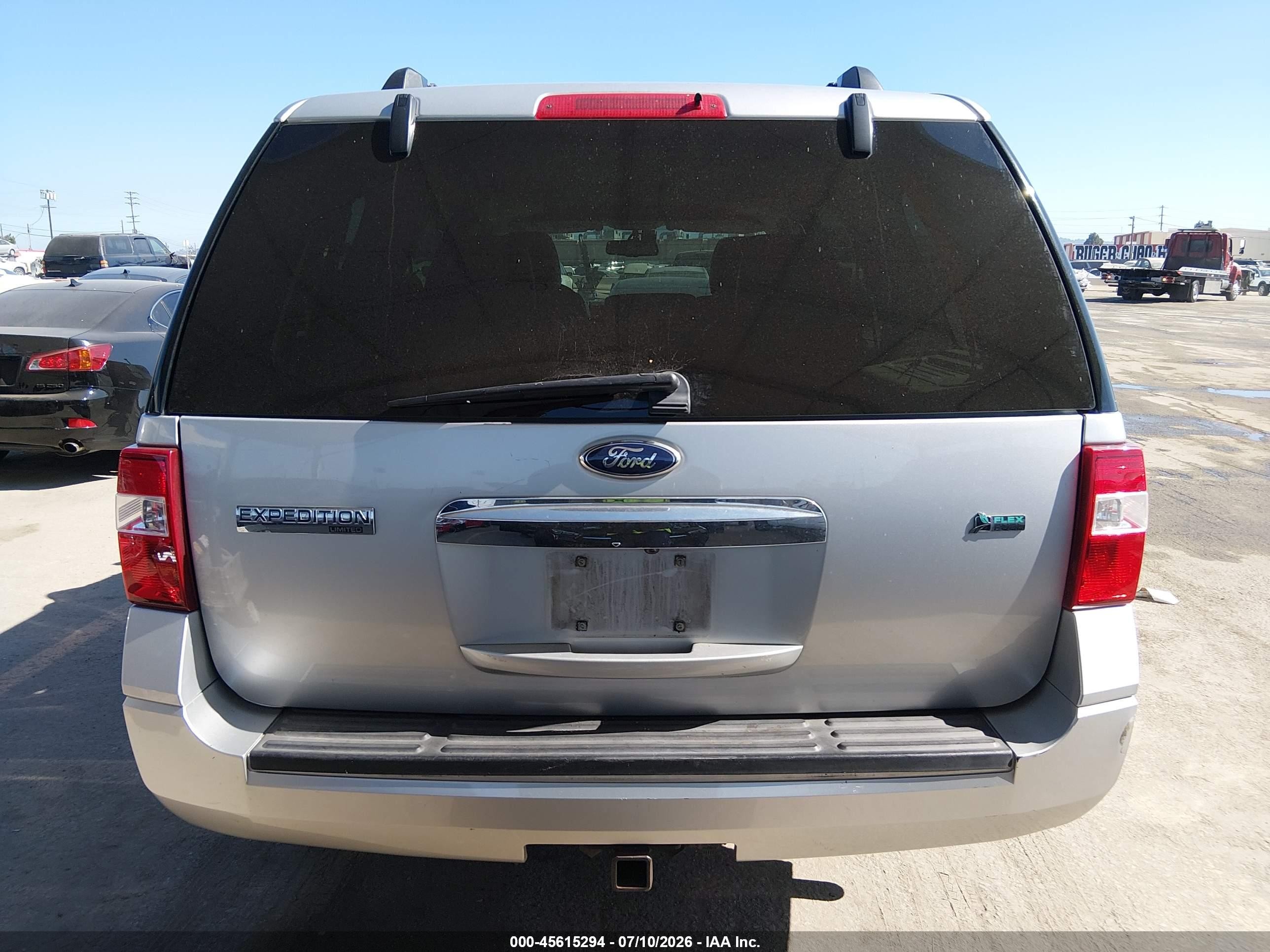 2010 Ford Expedition Limited Silver vin: 1FMJU1K59AEB72356
