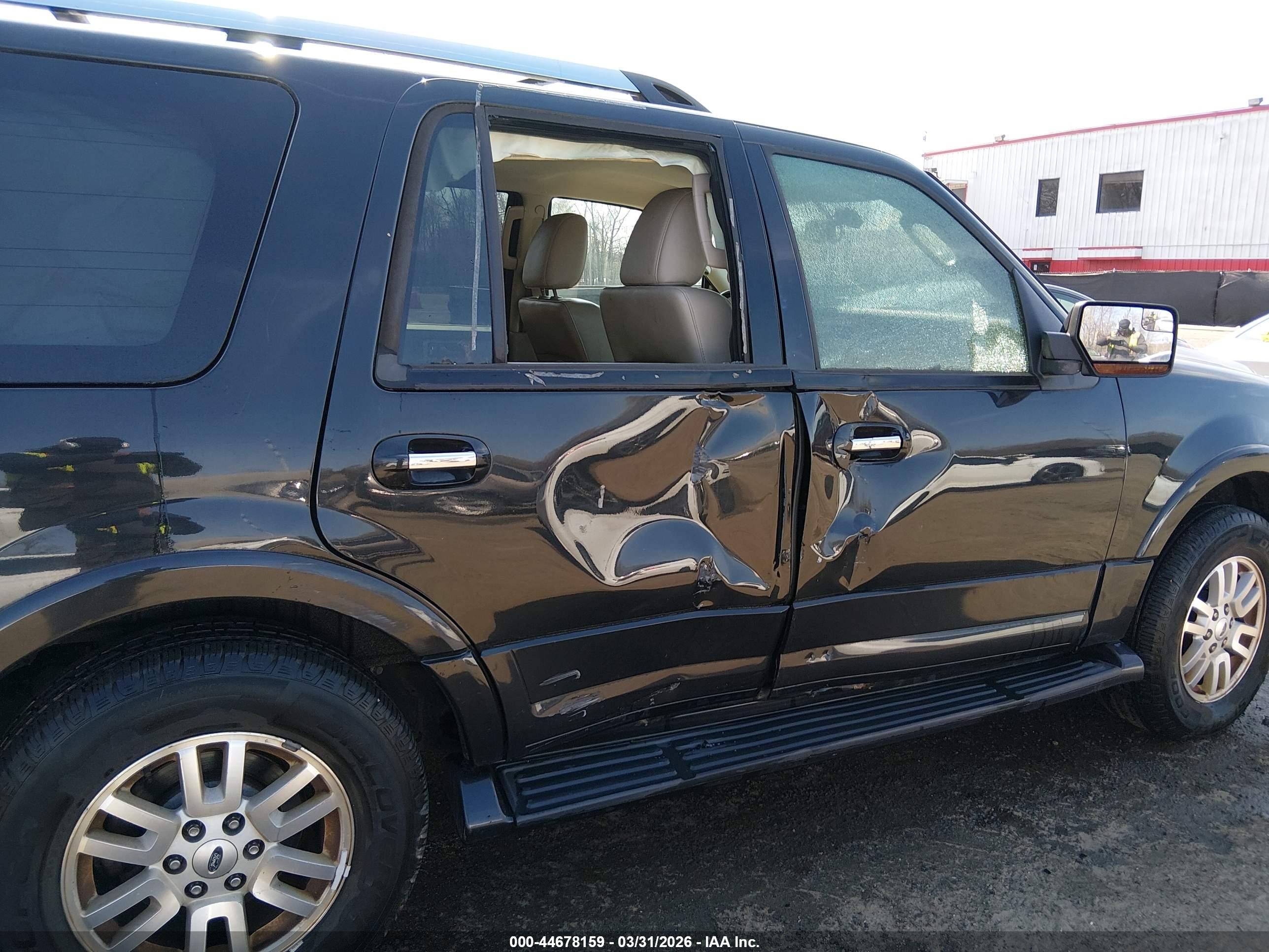 2014 Ford Expedition Limited Черный vin: 1FMJU1K59EEF35034