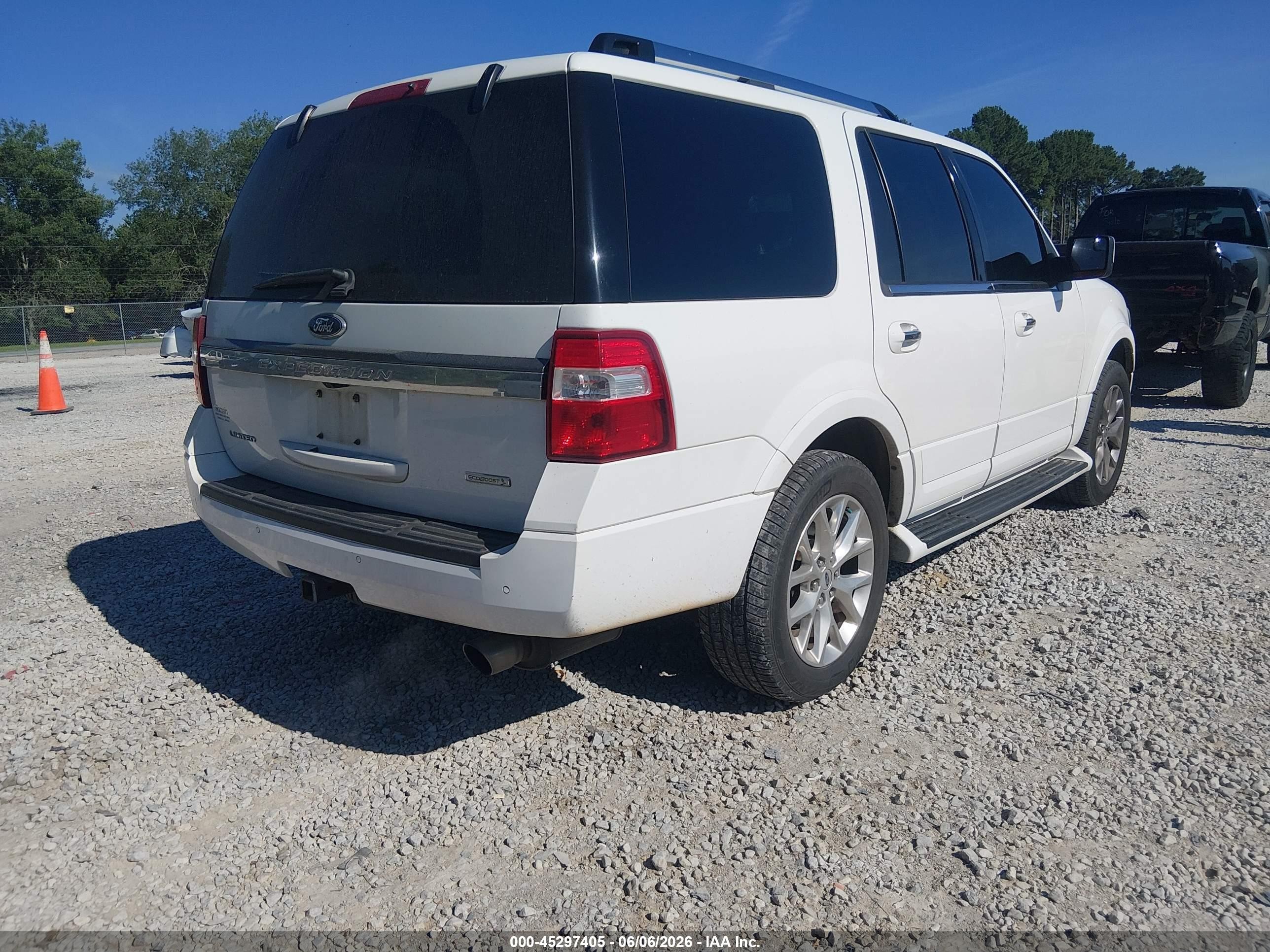 2015 Ford Expedition Limited White vin: 1FMJU1KT1FEF07258