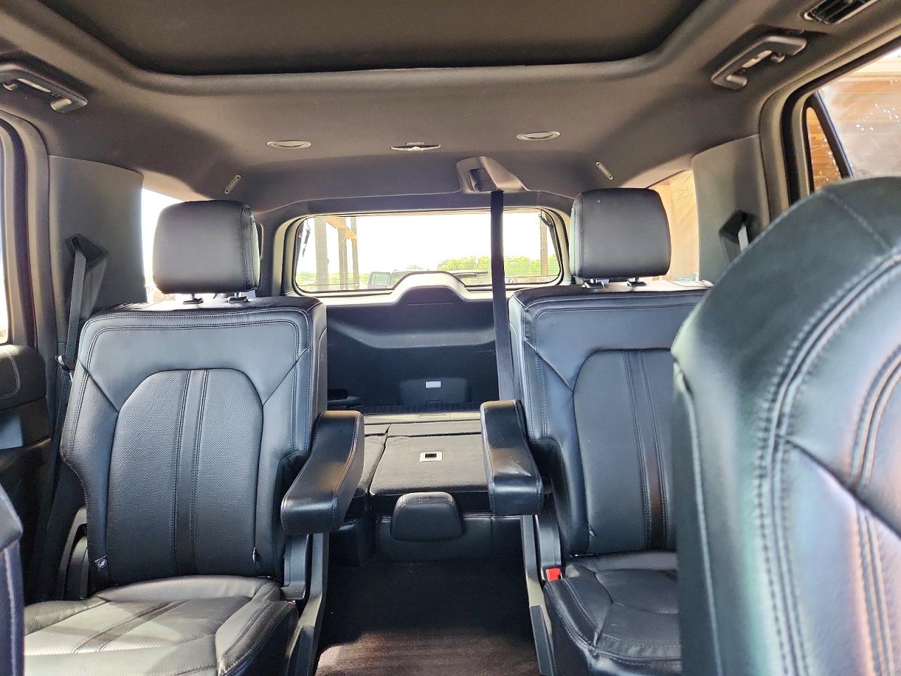2020 Ford Expedition Limited Silver vin: 1FMJU1KT1LEA00789