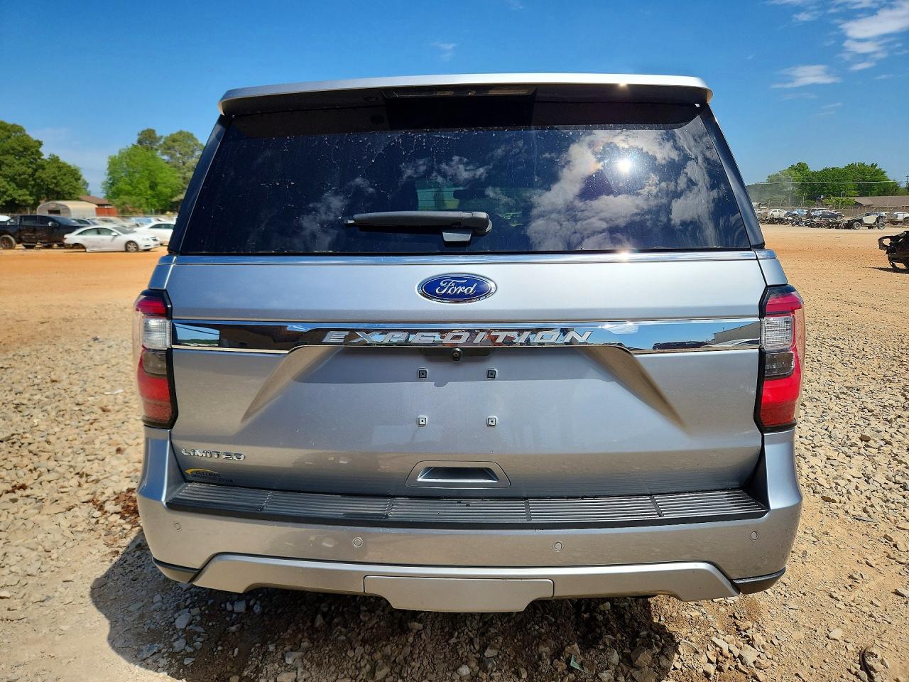 2020 Ford Expedition Limited Silver vin: 1FMJU1KT1LEA00789