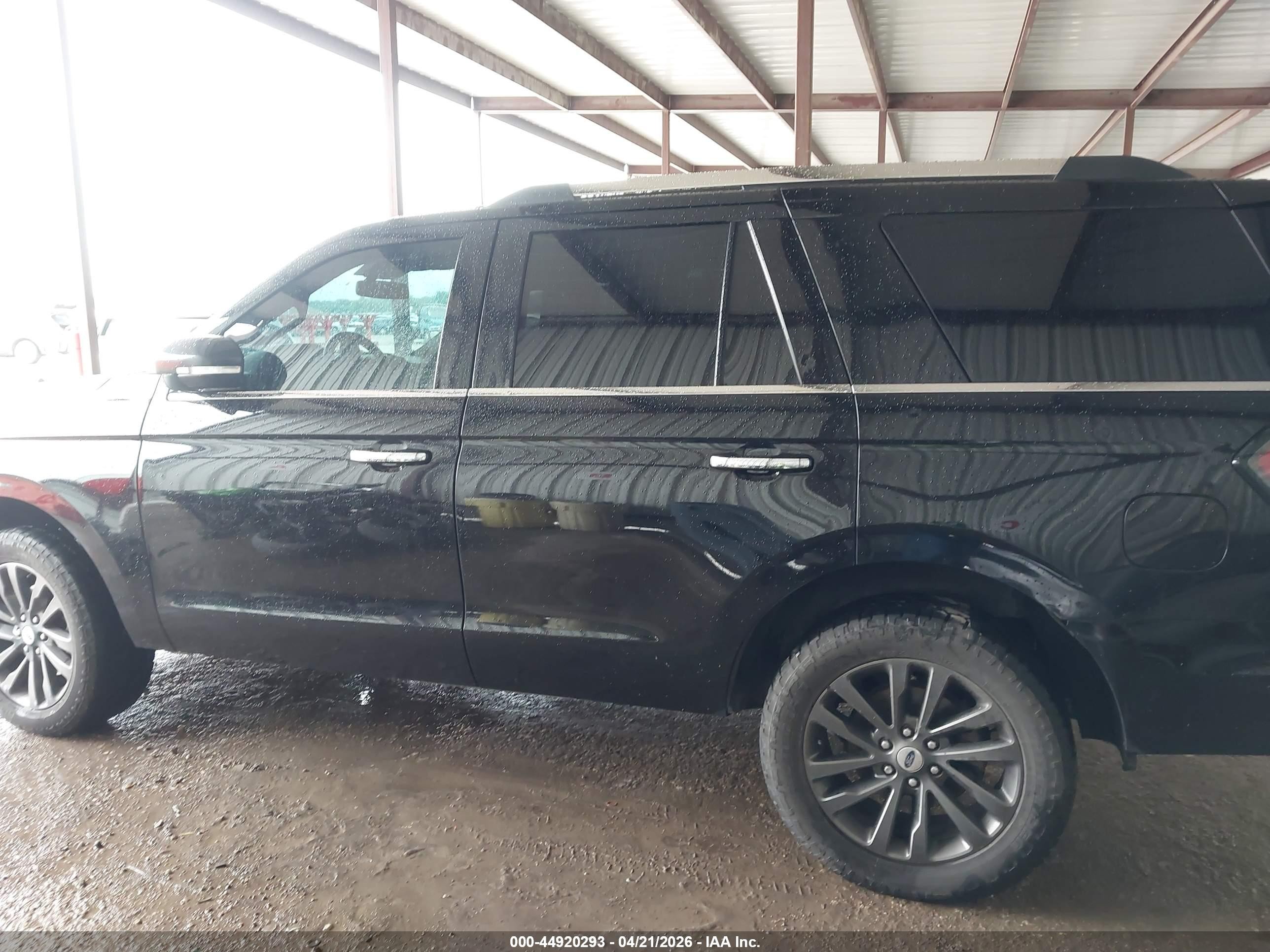 2020 Ford Expedition Limited Black vin: 1FMJU1KT3LEA39755