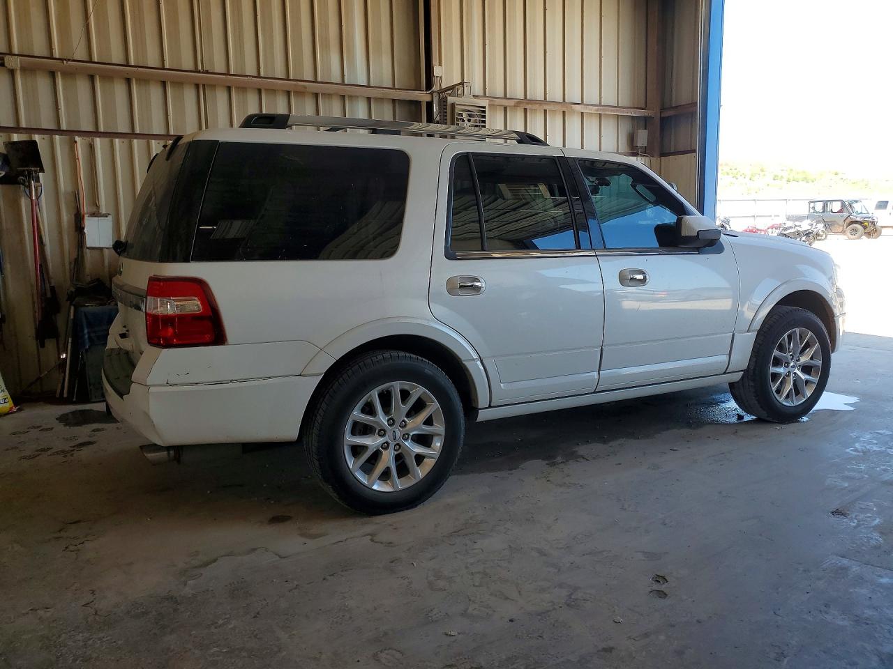 2015 Ford Expedition Limited White vin: 1FMJU1KT4FEF16679