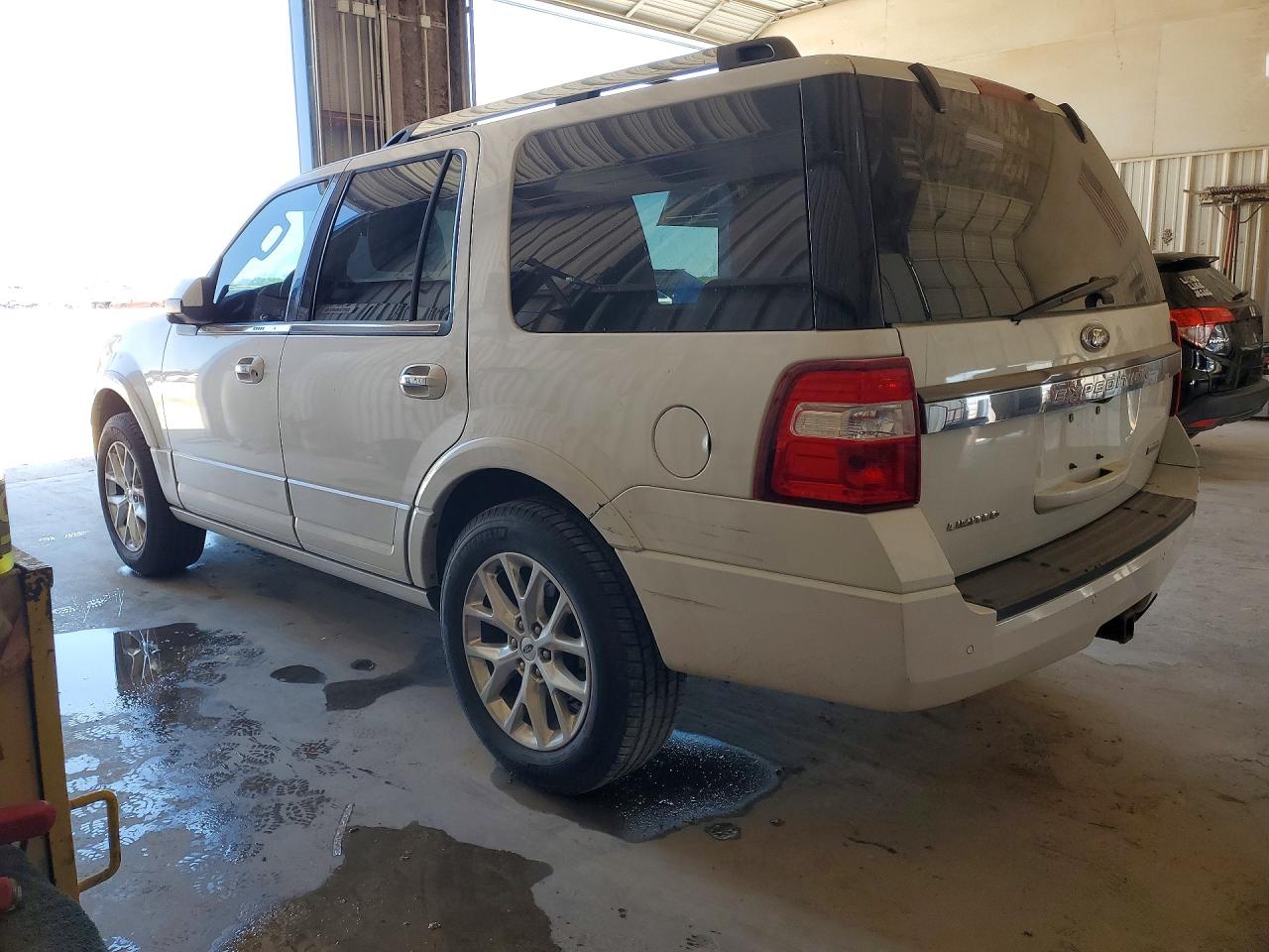 2015 Ford Expedition Limited White vin: 1FMJU1KT4FEF16679