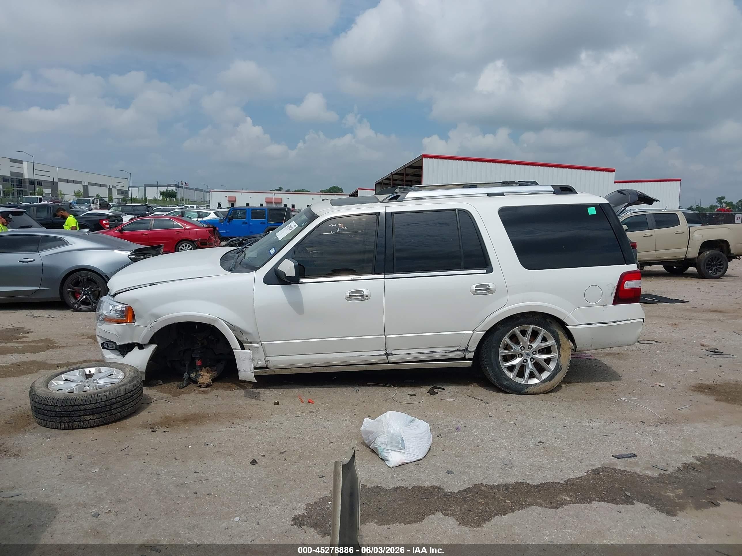 2015 Ford Expedition Limited White vin: 1FMJU1KT5FEF11118