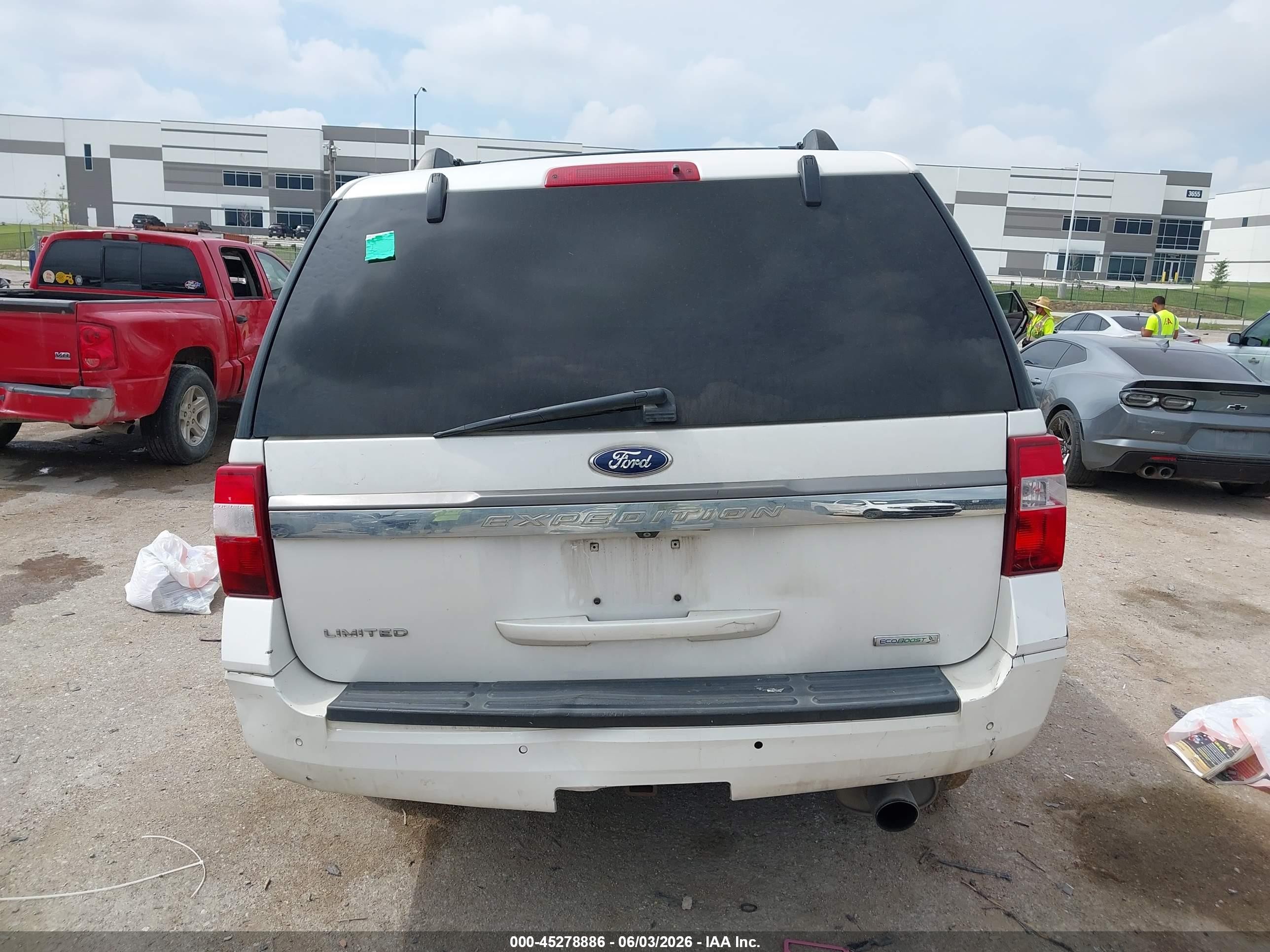 2015 Ford Expedition Limited White vin: 1FMJU1KT5FEF11118