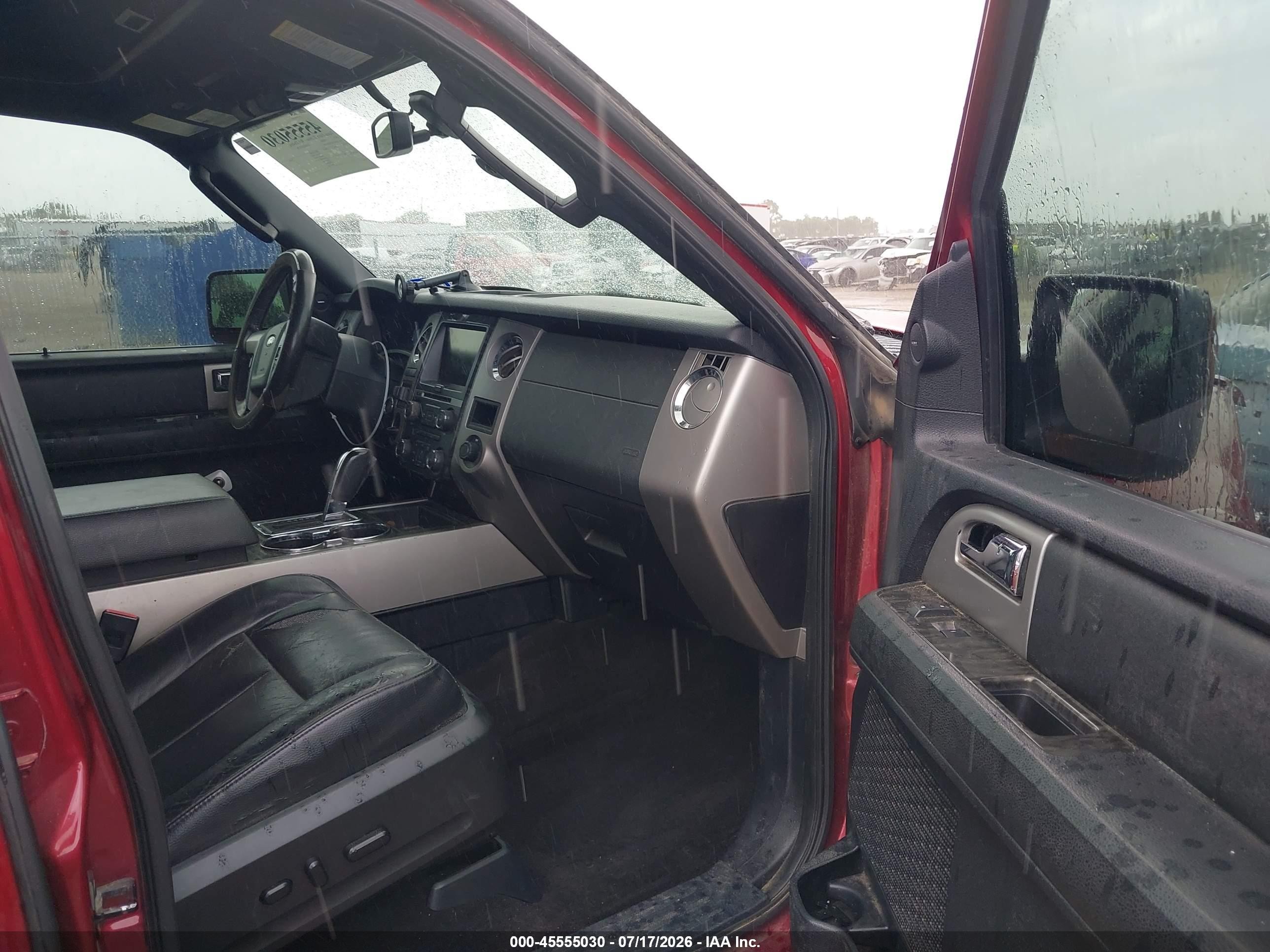 2015 Ford Expedition Limited Red vin: 1FMJU1KT7FEF14795