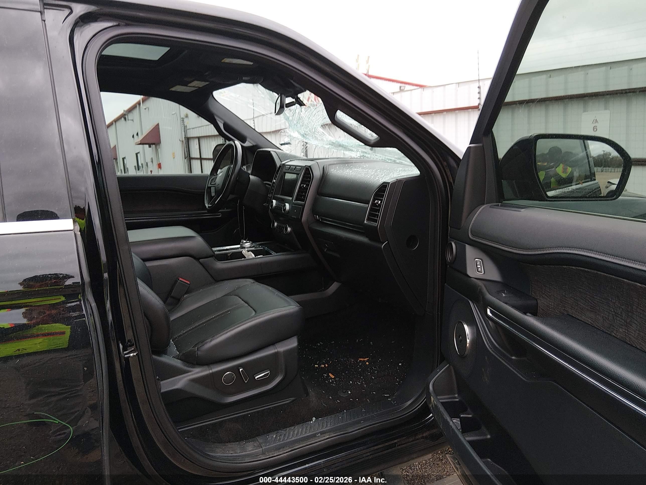 2018 Ford Expedition Limited Черный vin: 1FMJU1KTXJEA04692