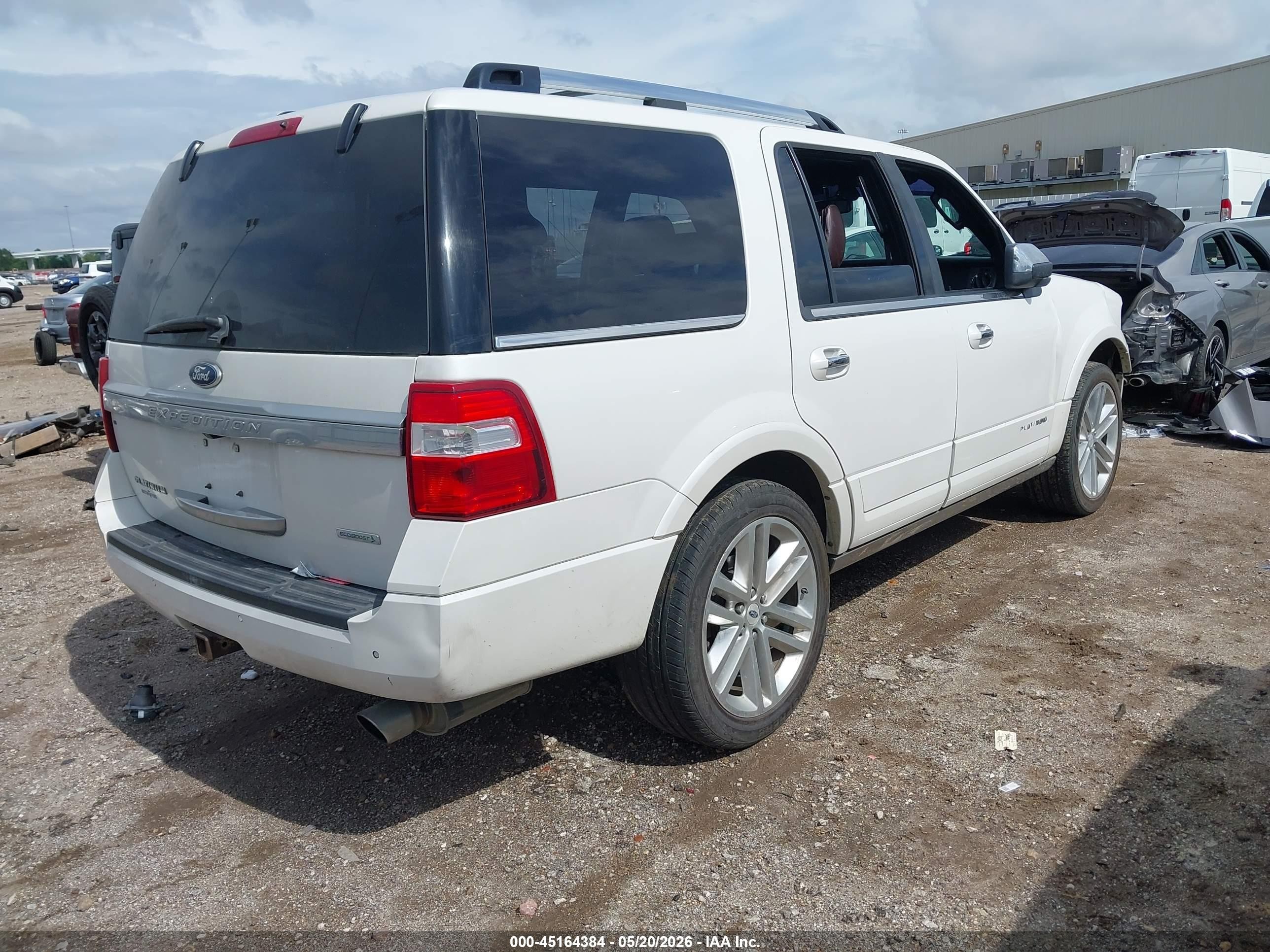 2015 Ford Expedition Platinum White vin: 1FMJU1LT0FEF00946