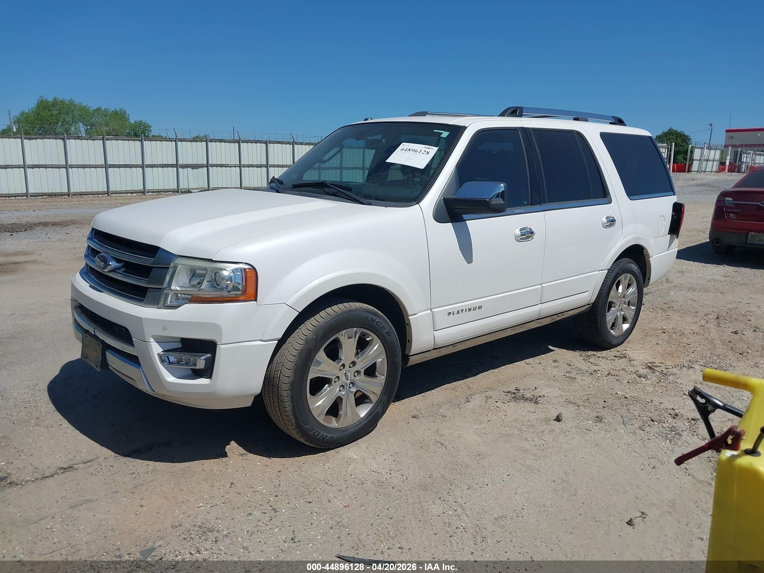 2015 Ford Expedition Platinum White vin: 1FMJU1LT3FEF28479