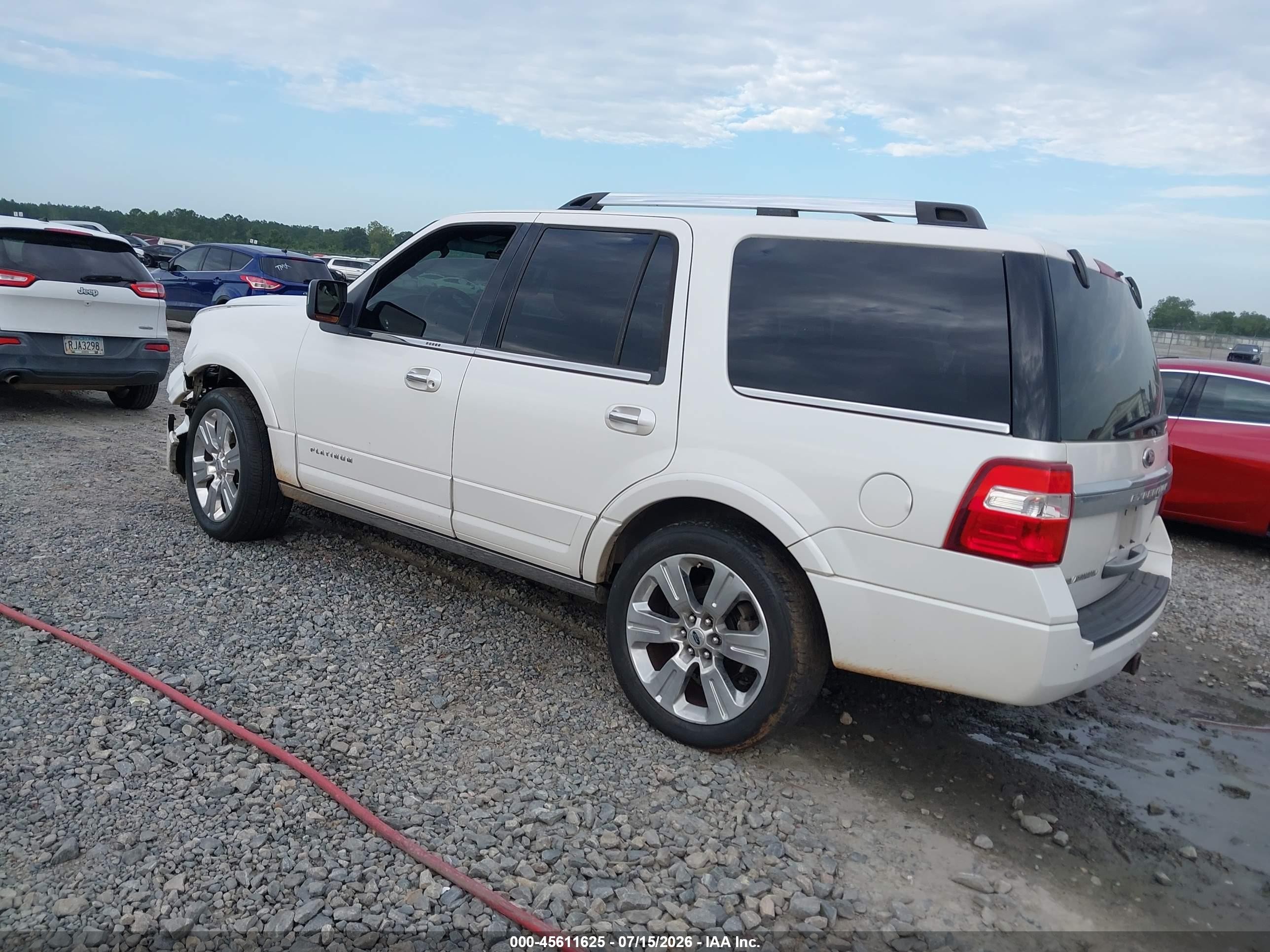2015 Ford Expedition Platinum White vin: 1FMJU1LTXFEF13462