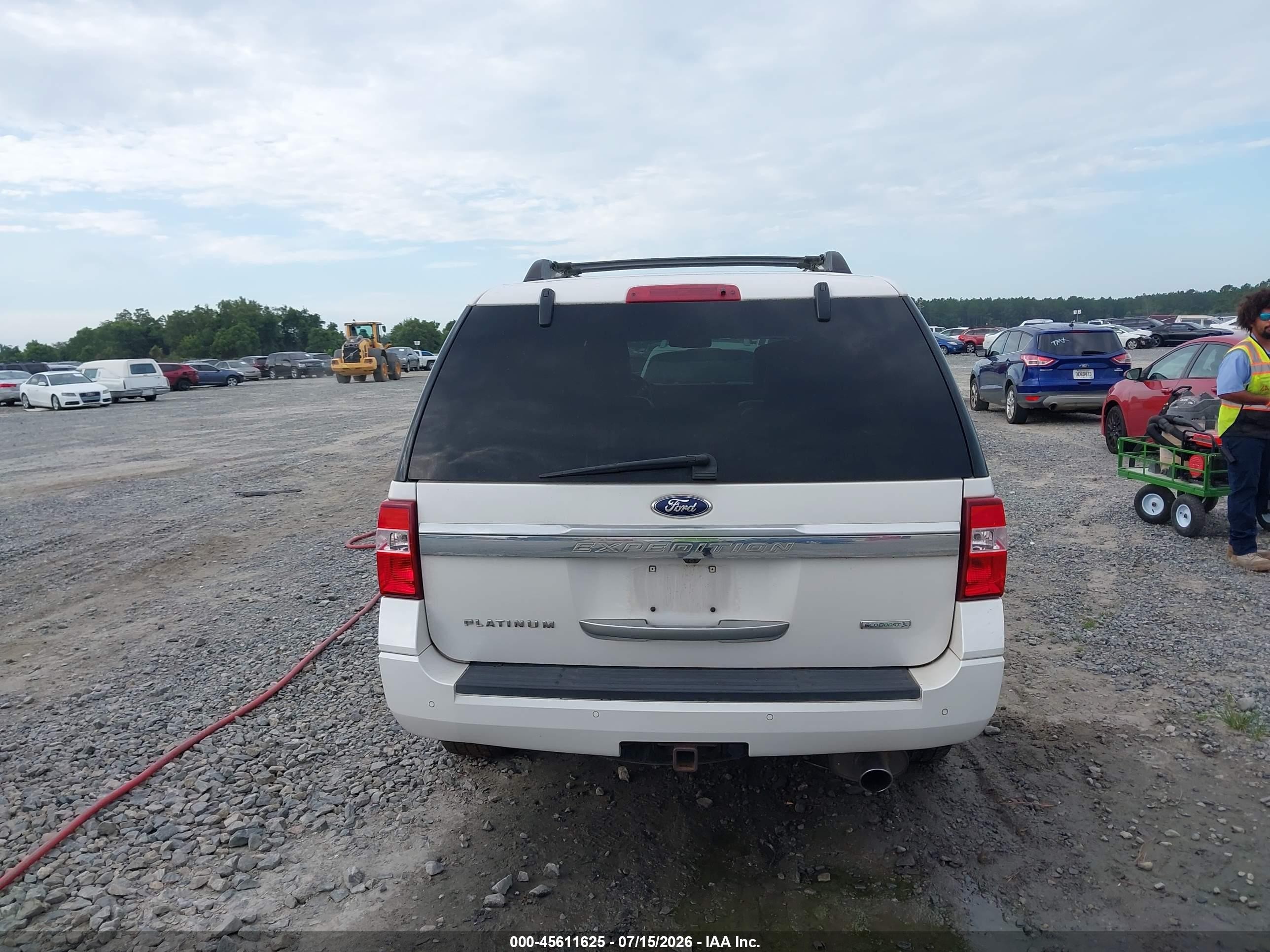 2015 Ford Expedition Platinum White vin: 1FMJU1LTXFEF13462