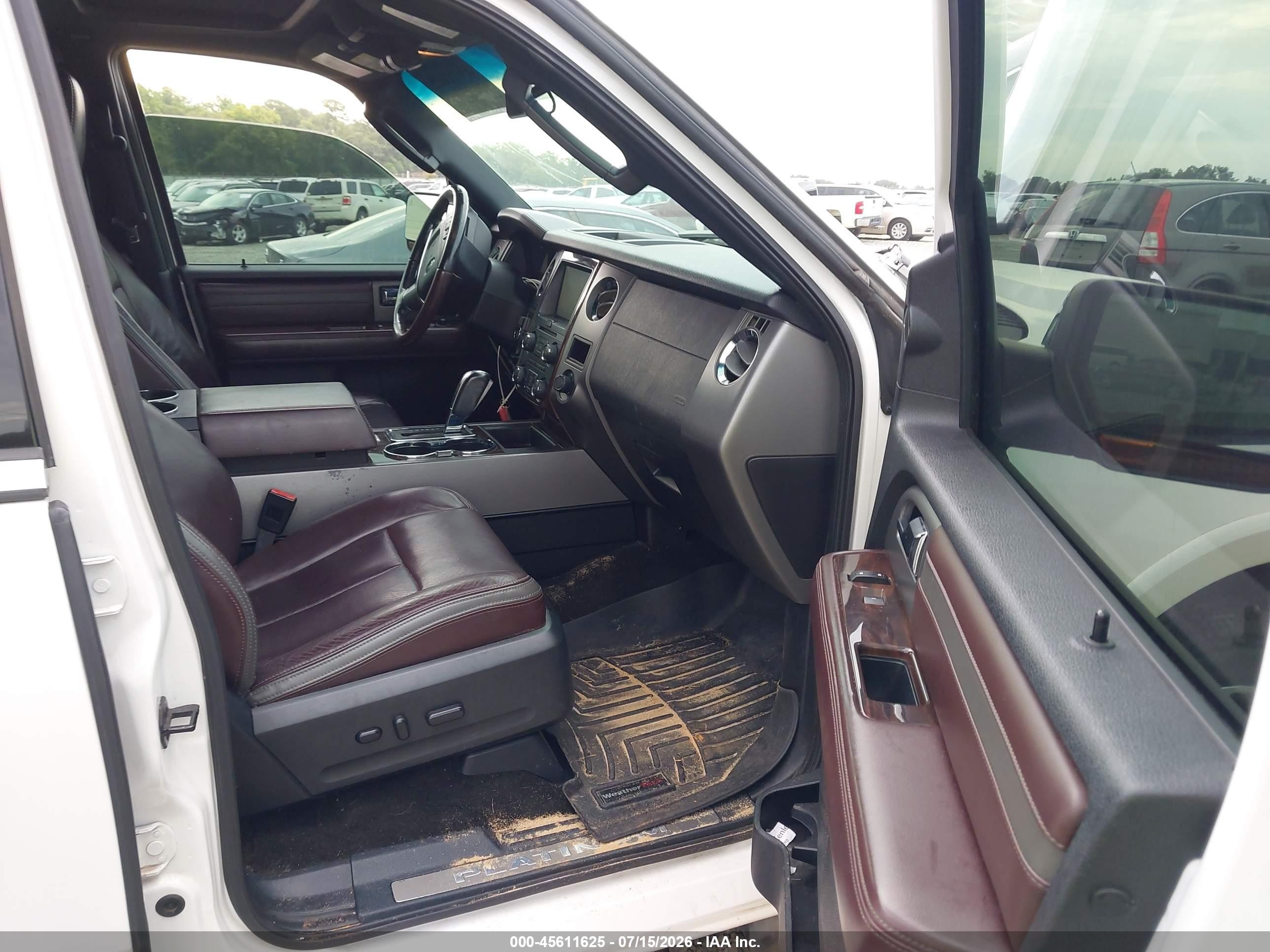 2015 Ford Expedition Platinum White vin: 1FMJU1LTXFEF13462