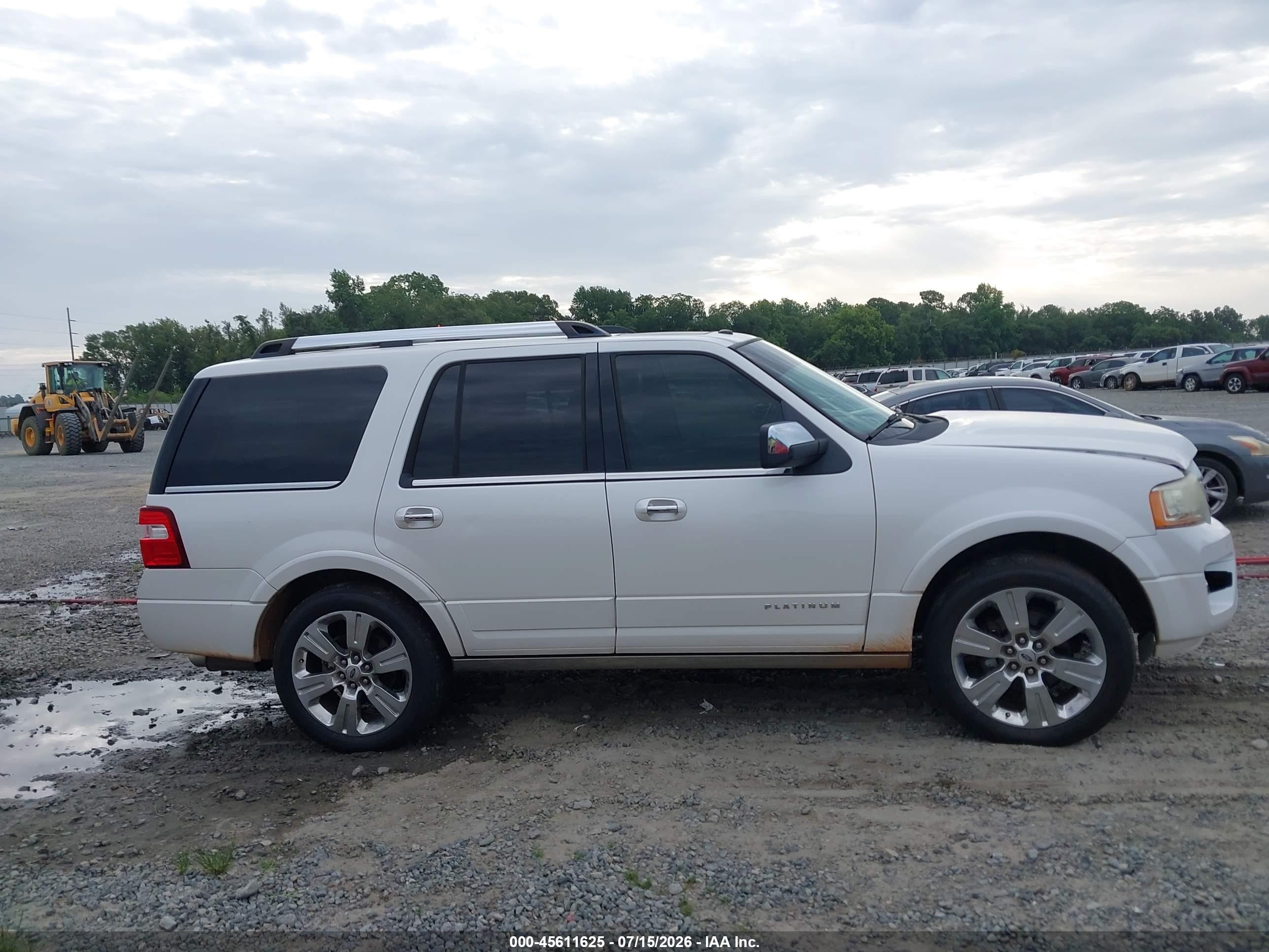 2015 Ford Expedition Platinum White vin: 1FMJU1LTXFEF13462