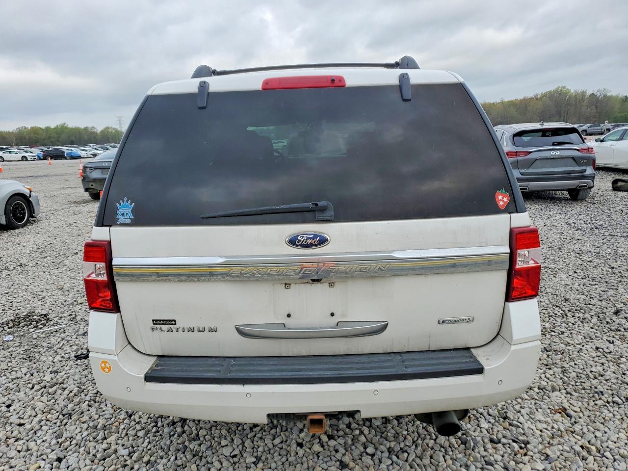 2015 Ford Expedition Platinum White vin: 1FMJU1MT1FEF00937