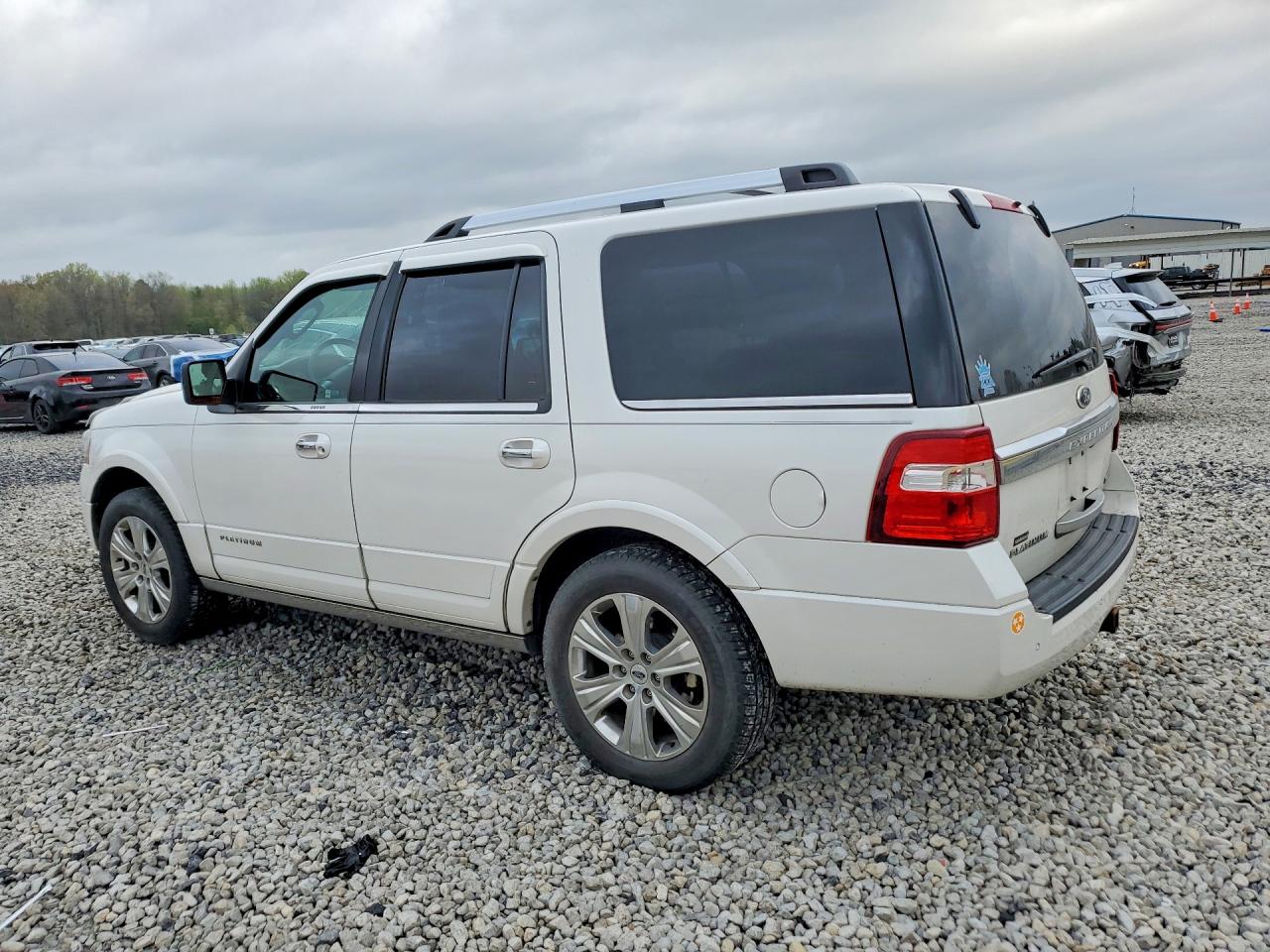 2015 Ford Expedition Platinum White vin: 1FMJU1MT1FEF00937