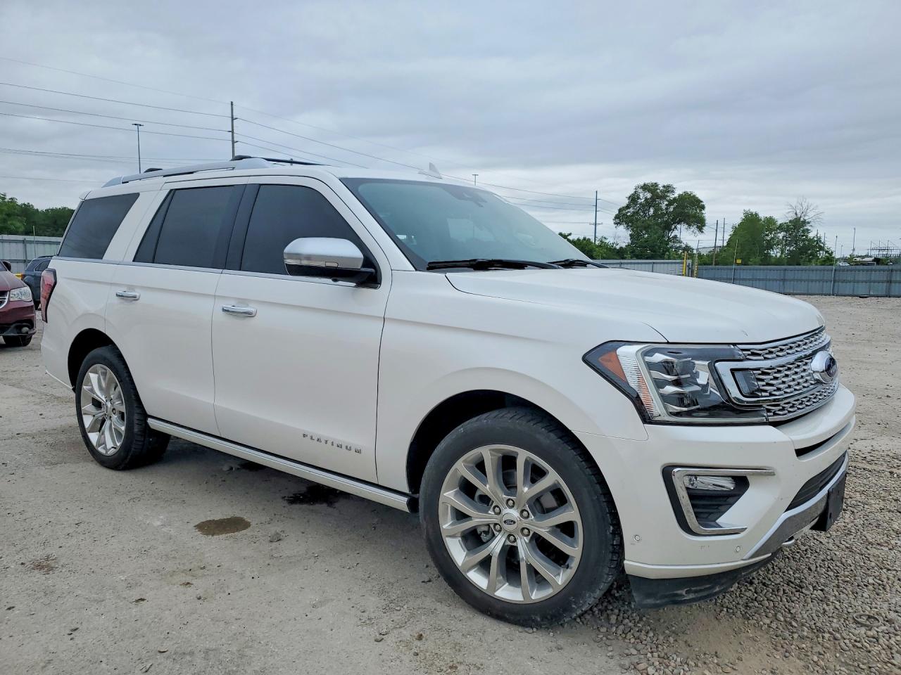 2019 Ford Expedition Platinum White vin: 1FMJU1MT3KEA04385