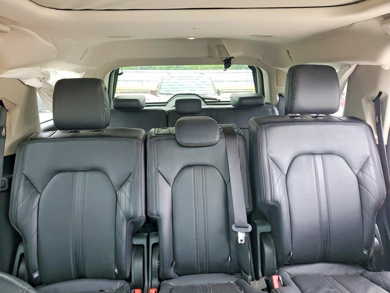 2019 Ford Expedition Platinum White vin: 1FMJU1MT3KEA04385